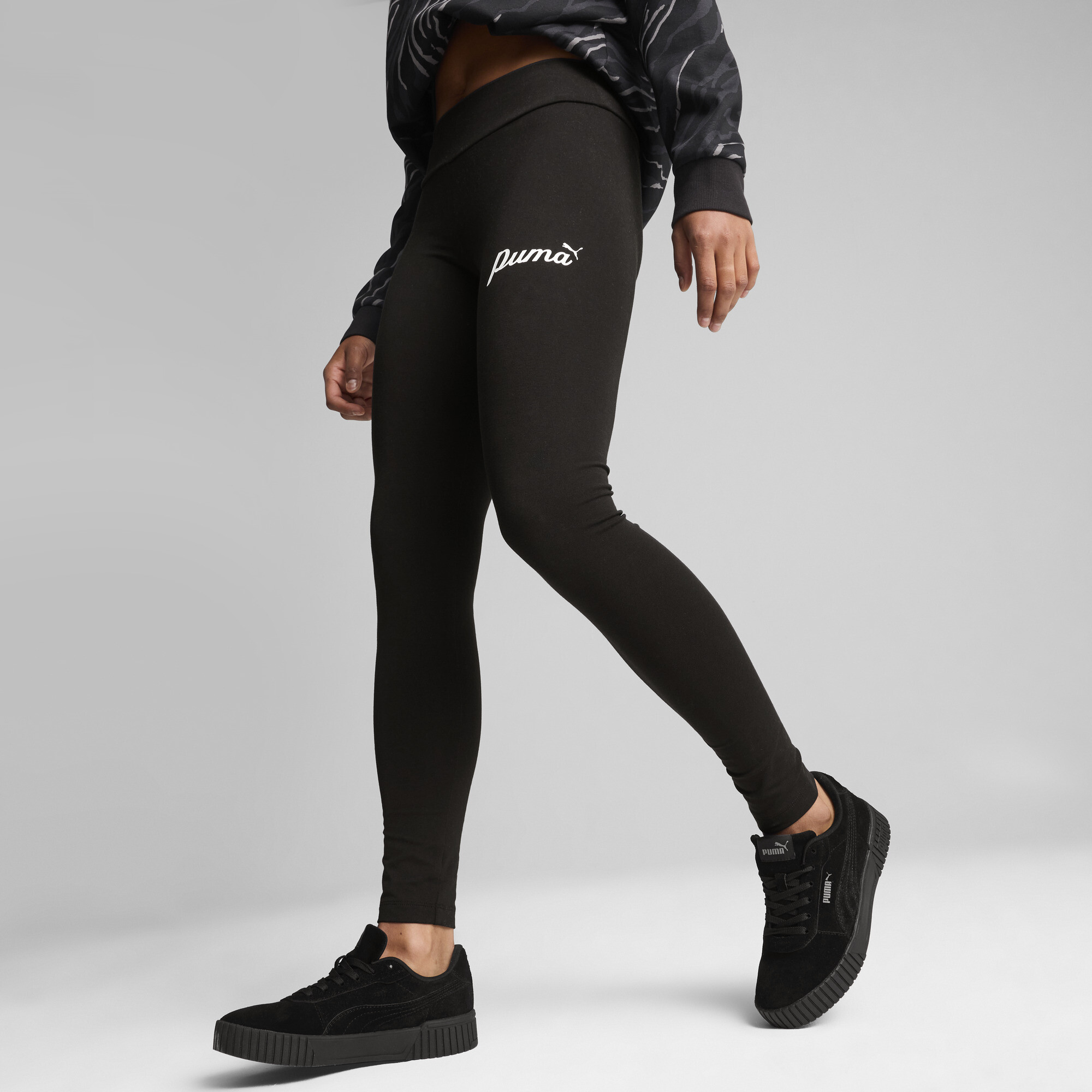 Puma ESS+ SCRIPT Leggings Damen | Mit Print | Black/Gold Foil | Größe: M