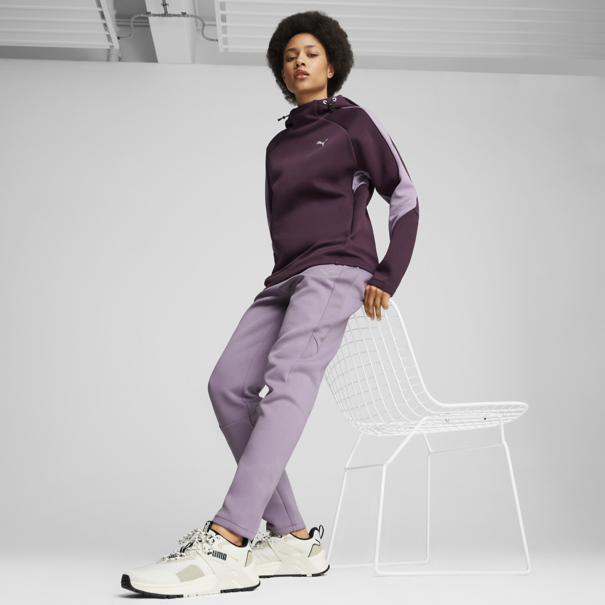 PUMA Evostripe Women's Sweatpants - Picture 11 of 14