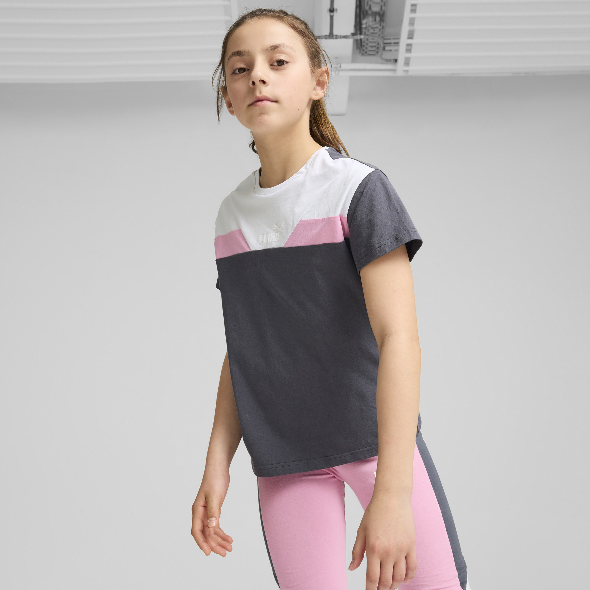 Puma POWER Relaxed T-Shirt Teenager Für Damen Für Kinder | Mit Color Blocking | Galactic Gray | Größe: 7-8Y