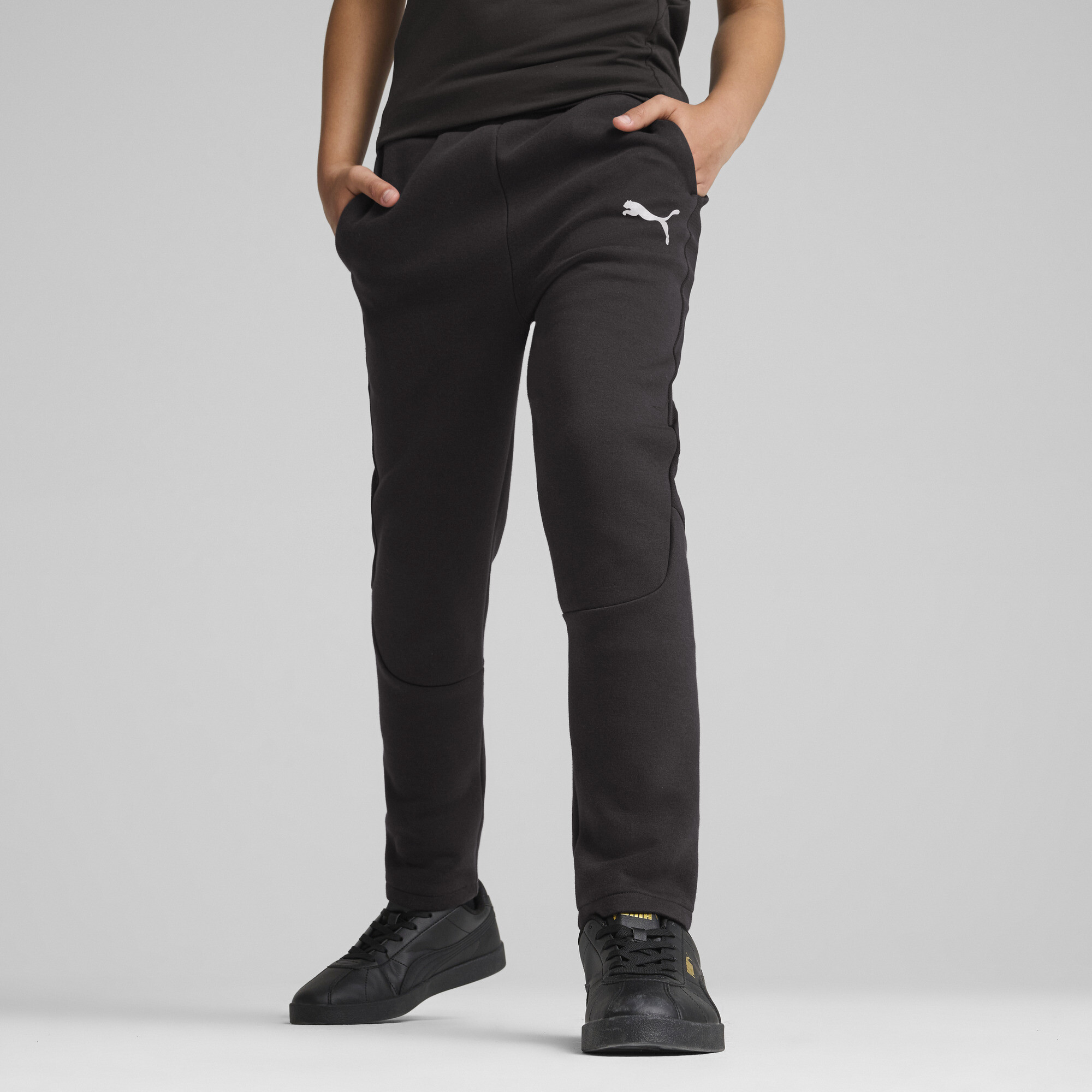 PUMA EVOSTRIPE Pants In Black, Size 5-6 Youth