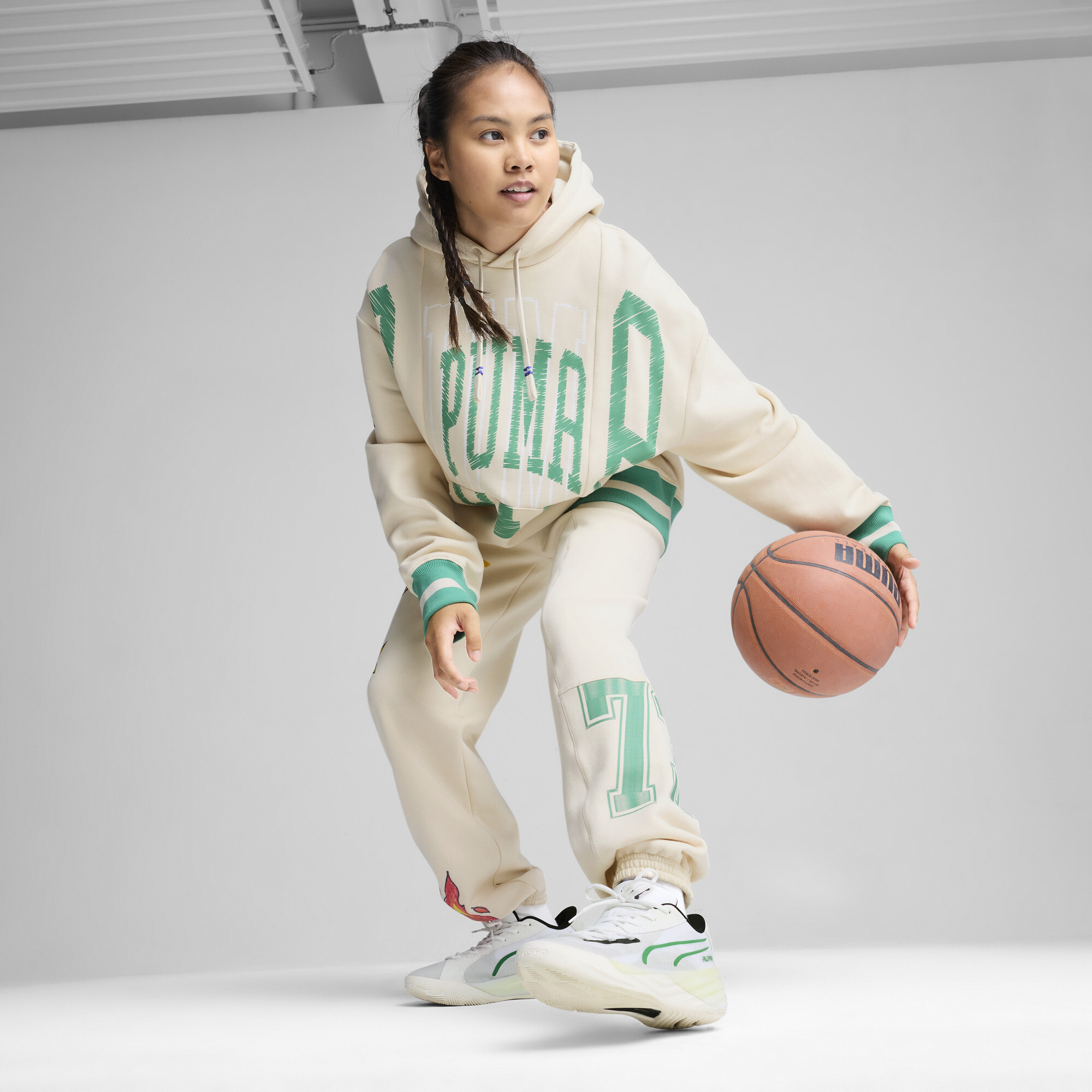 Puma Getting Crafty Basketball Hoodie Unisex, White, Size 5XL, Women