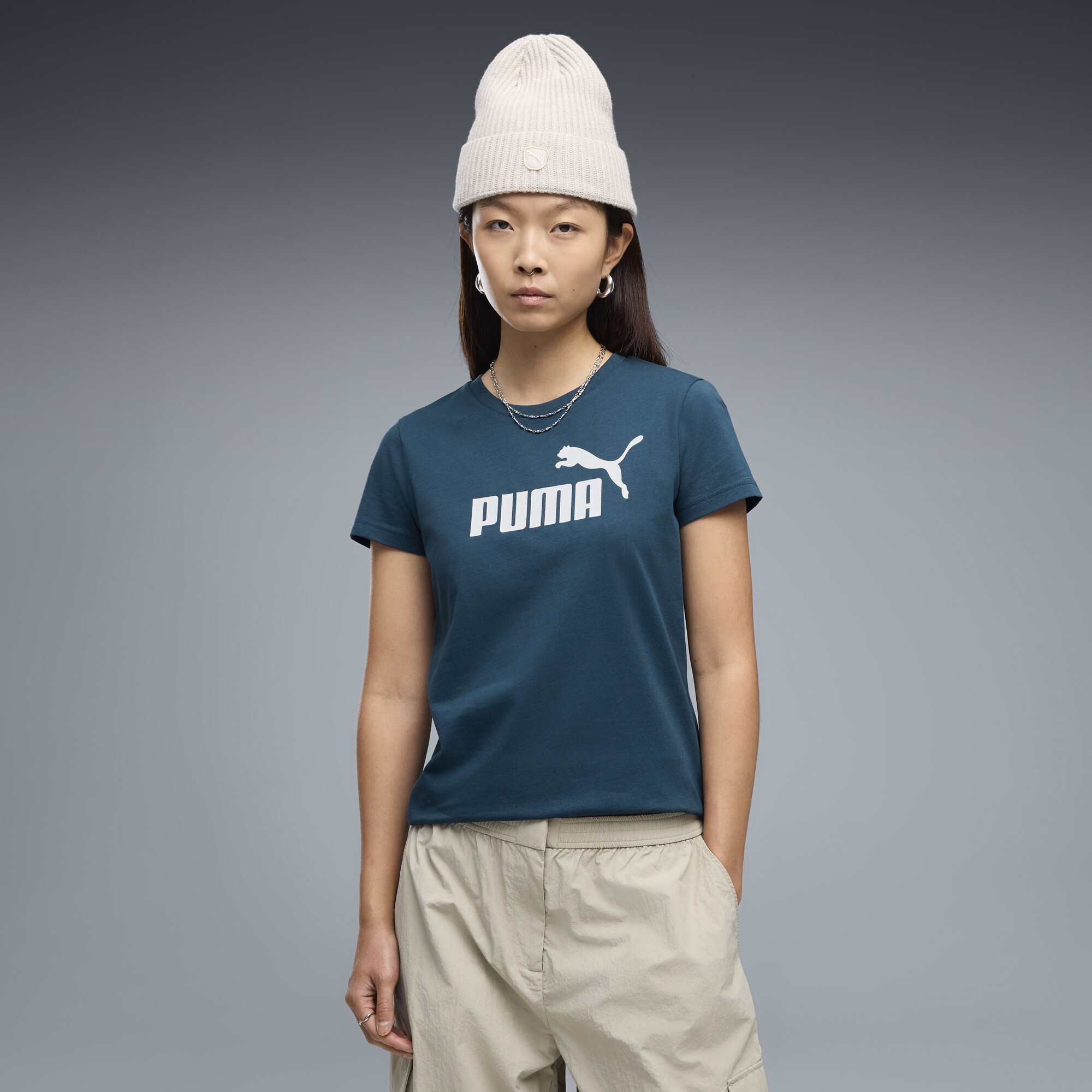 Polera Essentials No. 1 Logo
