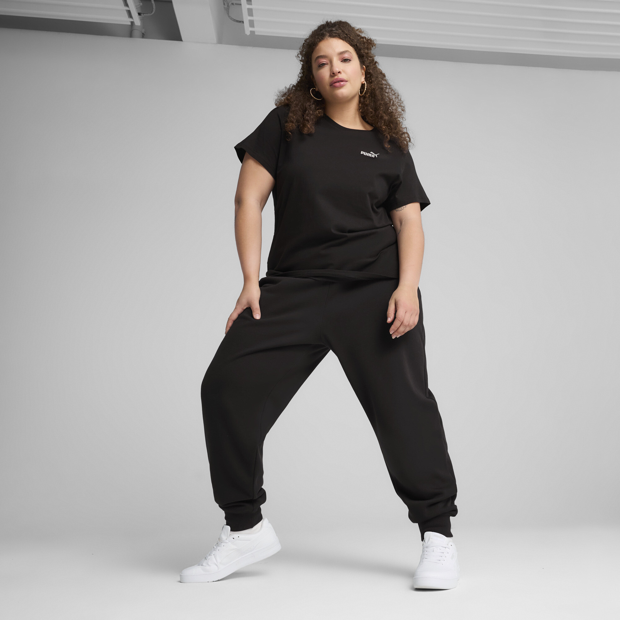 PUMA ESS Small No. 1 Logo T-shirt voor Dames, Zwart, Maat S thumbnail 6