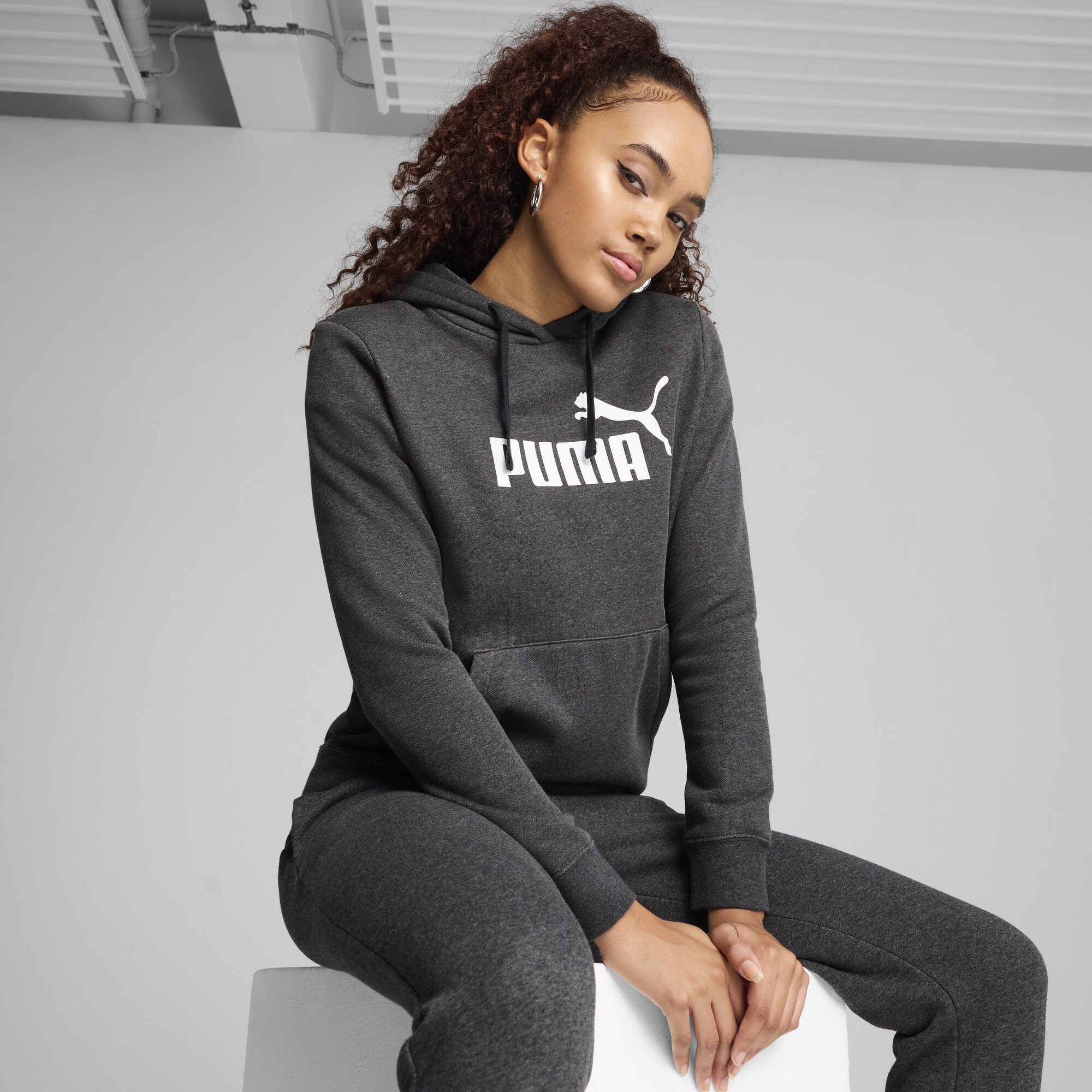 PUMA Essentials Women's Hoodie - Picture 15 of 24