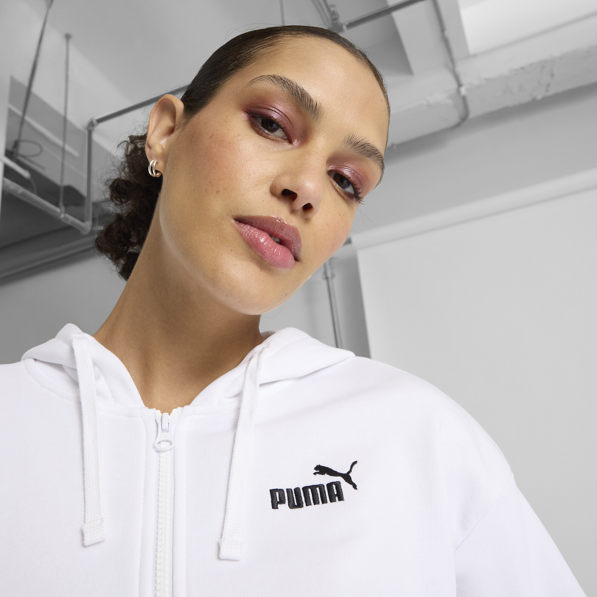 PUMA Essentials Women's Zip-Up Hoodie - Picture 18 of 19