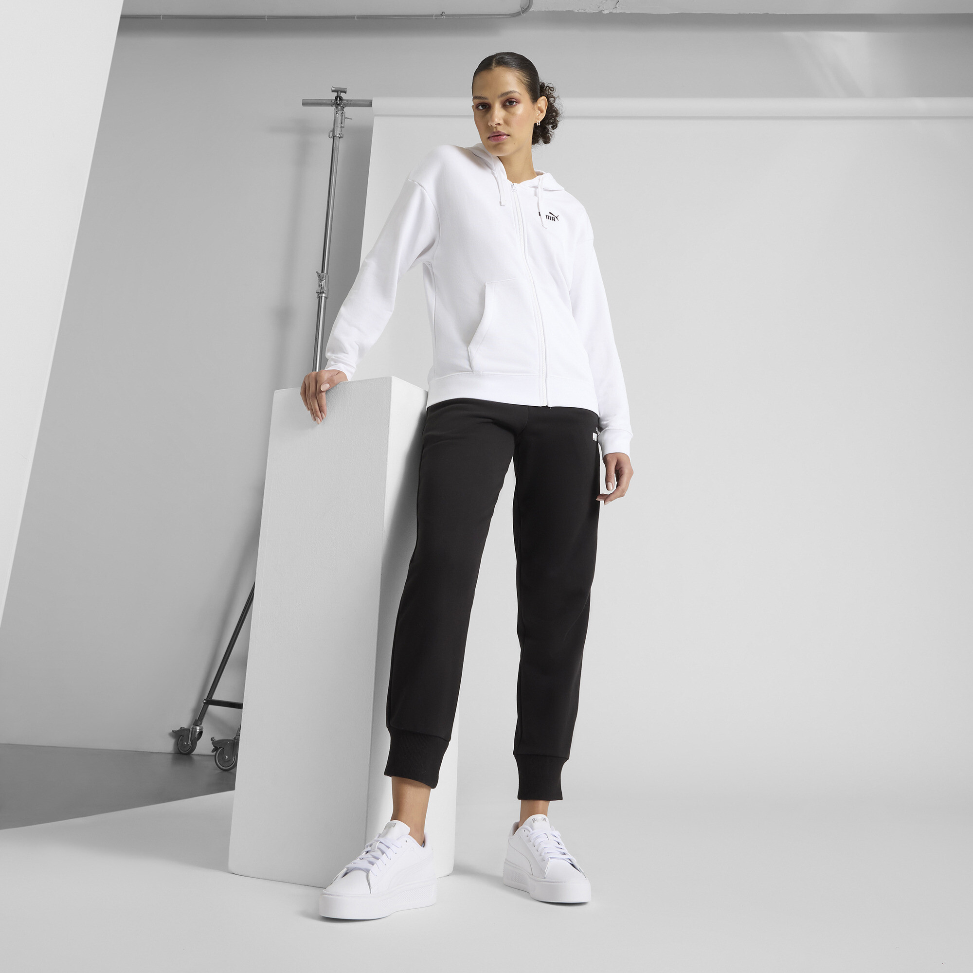 PUMA Essentials Women's Zip-Up Hoodie - Picture 19 of 19