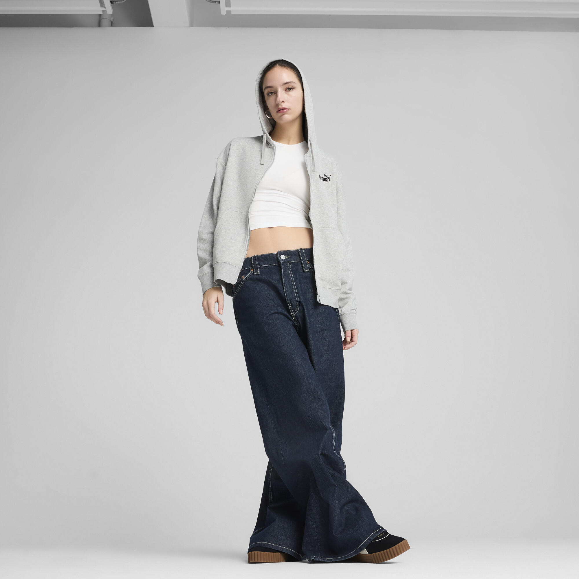 PUMA Essentials Women's Zip-Up Hoodie - Picture 11 of 19