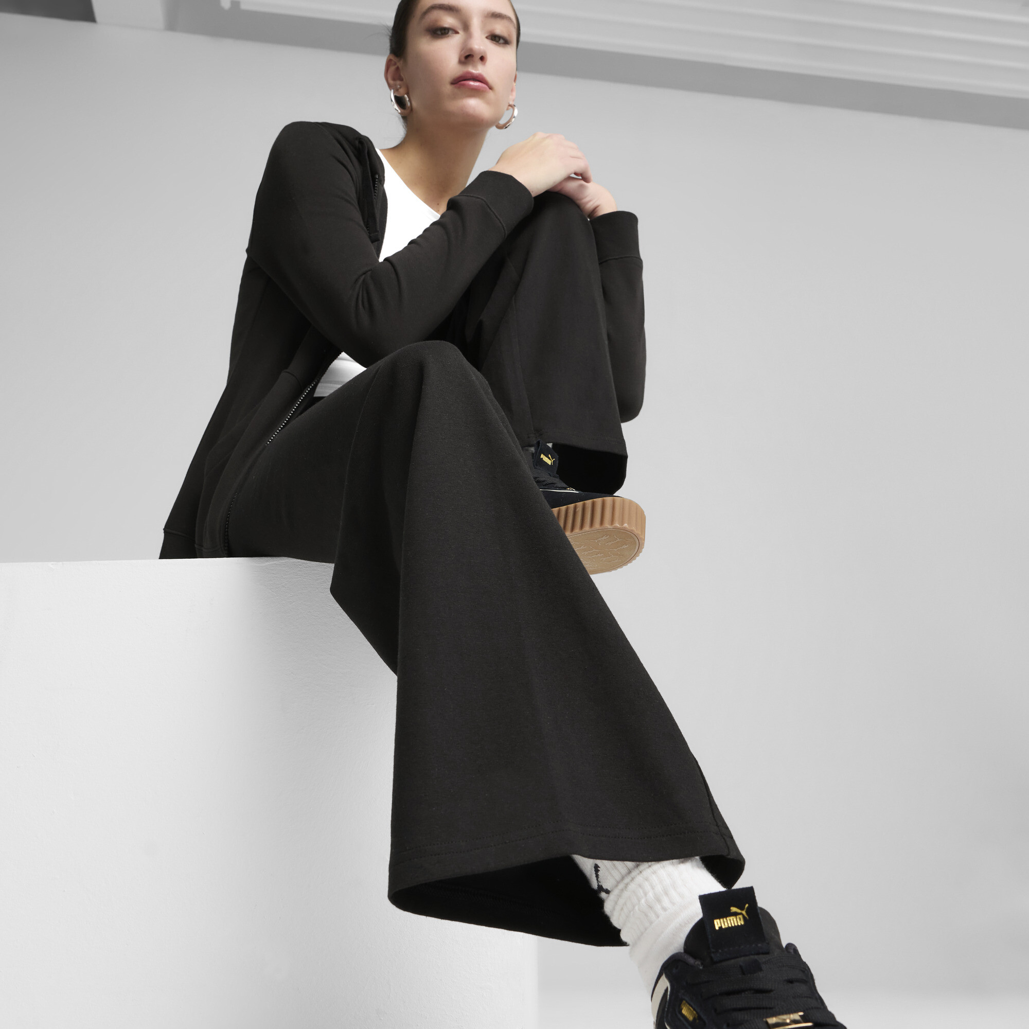 PUMA ESS Small No. 1 Logo rechte legging met hoge taille voor Dames, Zwart, Maat L thumbnail 7