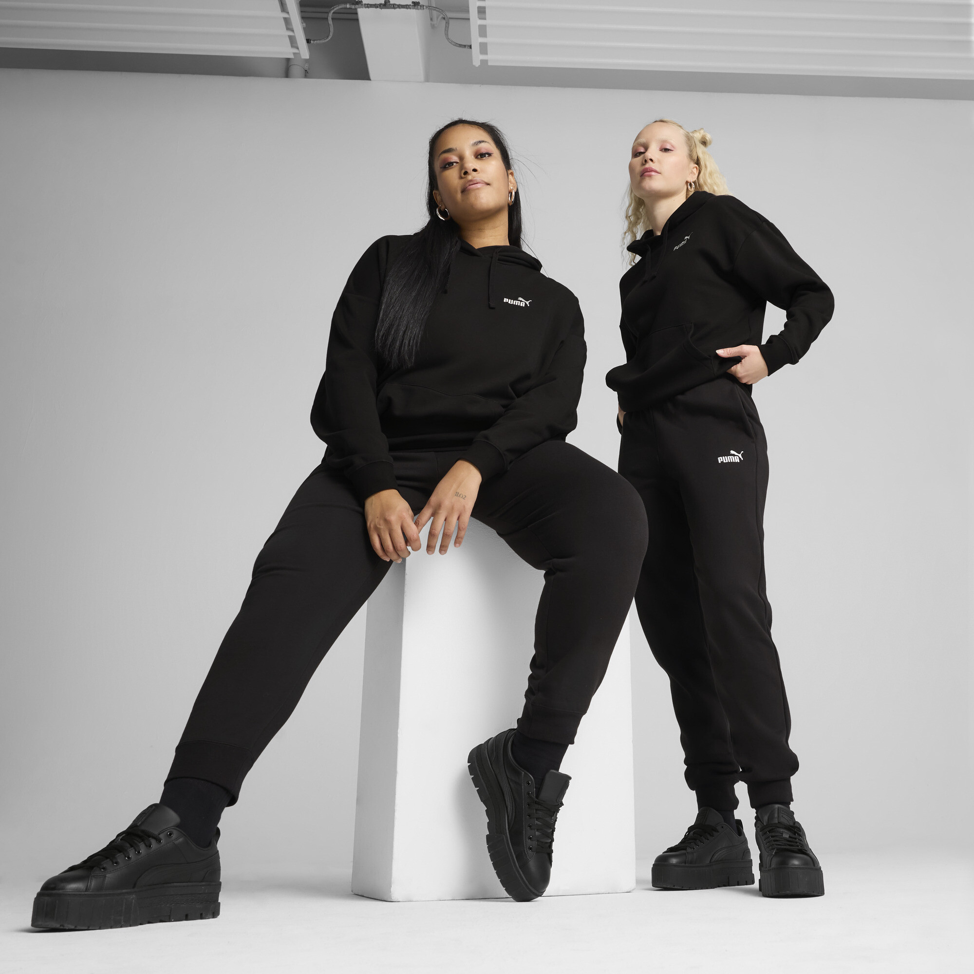 PUMA Essentials Small No. 1 Logo sweatpant voor Dames, Zwart, Maat XXS