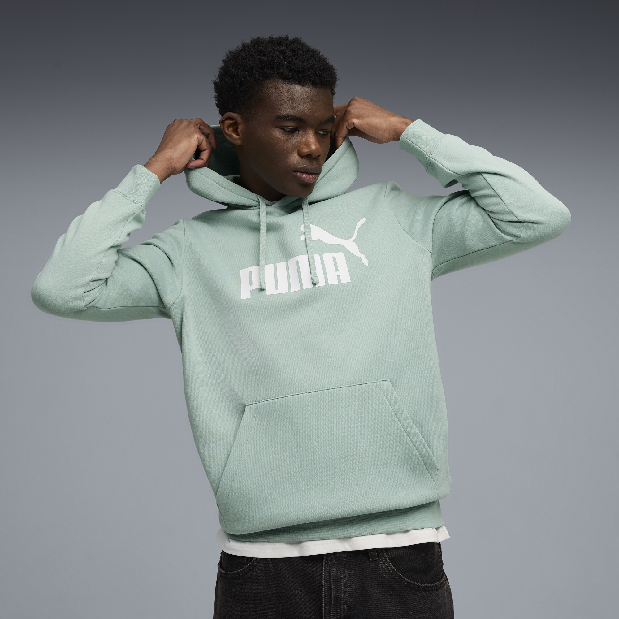 Puma Essentials No. 1 Logo Men's Hoodie In Green
