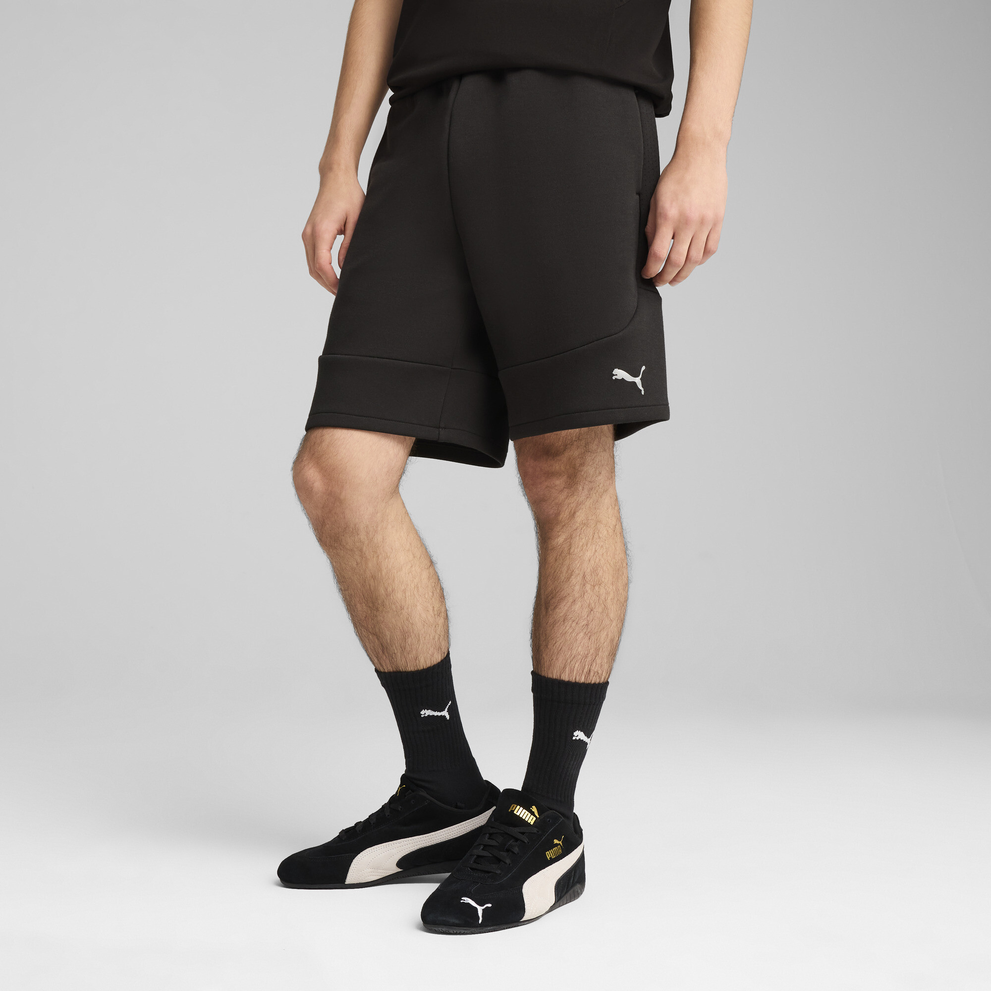 Men's PUMA EVOSTRIPE 8 Shorts Men In Black, Size Large