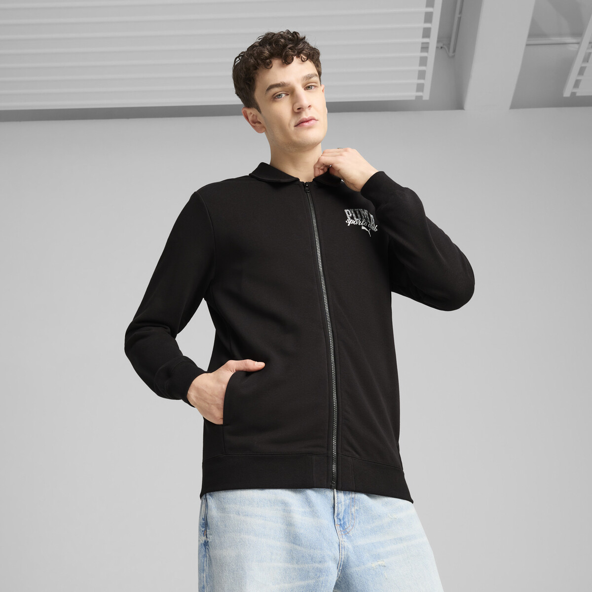 PUMA Class Track Jacket Men in Black, Small