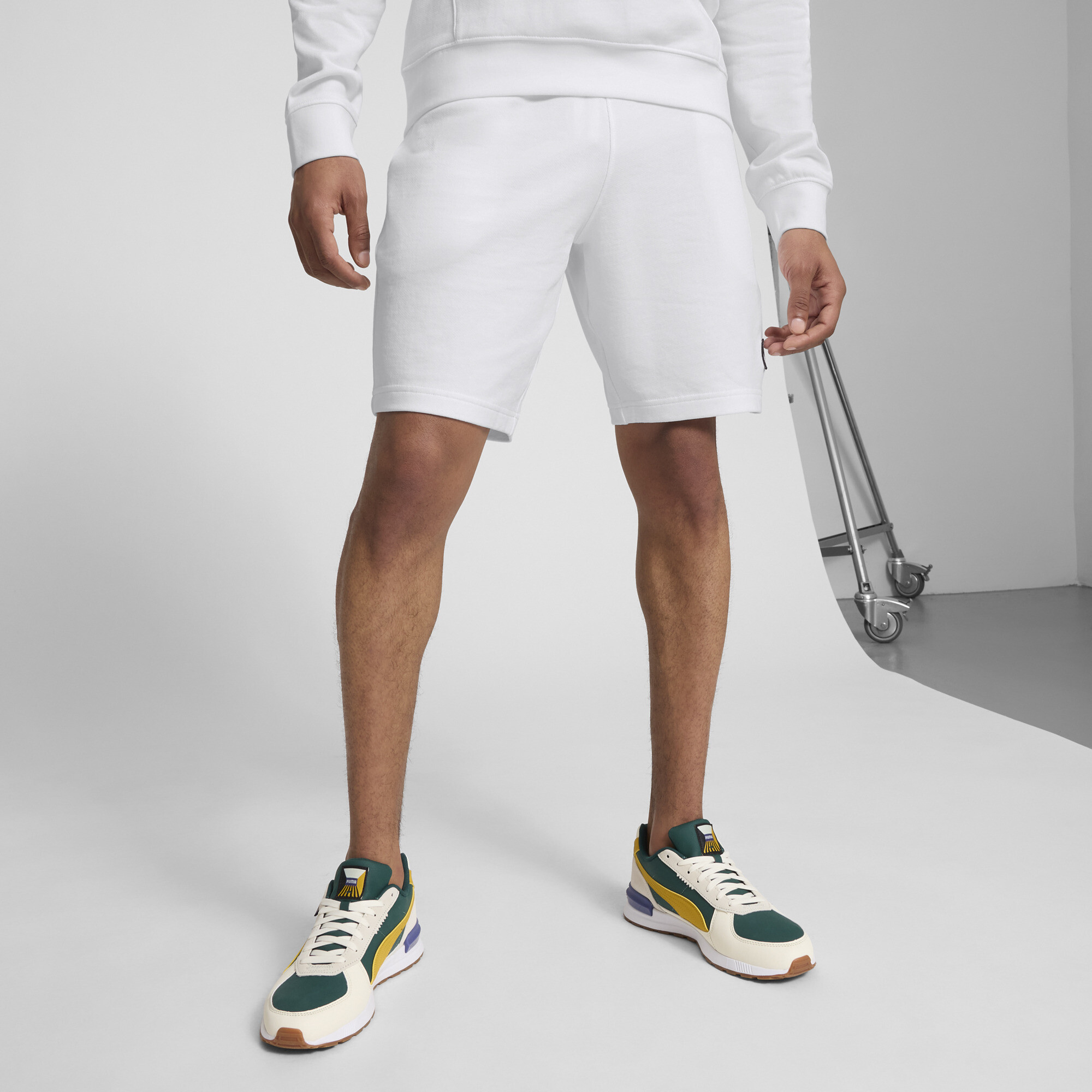 PUMA Elevated Essentials Men's 9" Shorts - Picture 36 of 42
