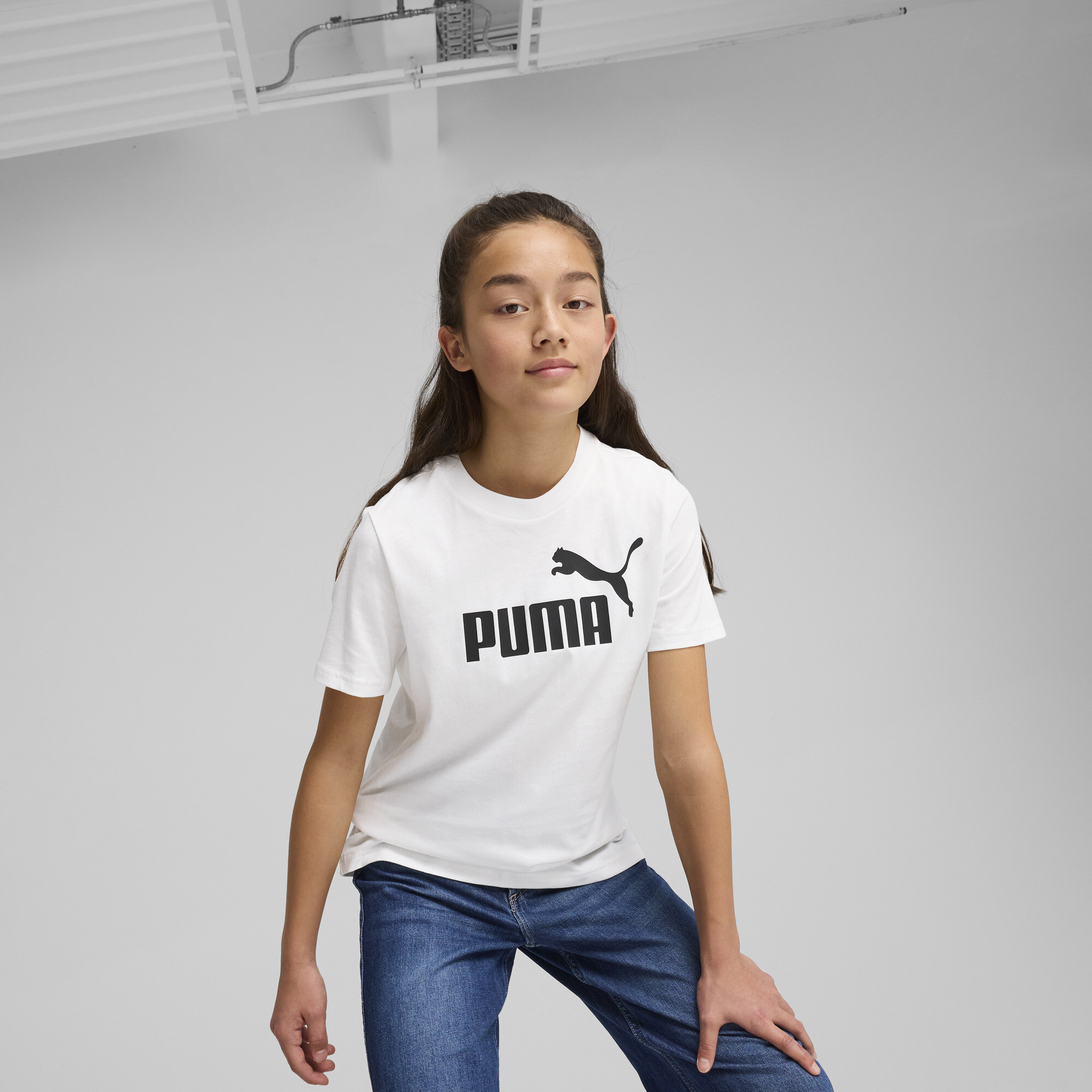 PUMA ESS No. 1-logo T-shirt voor Dames, Wit, Maat 9-10Y thumbnail 4