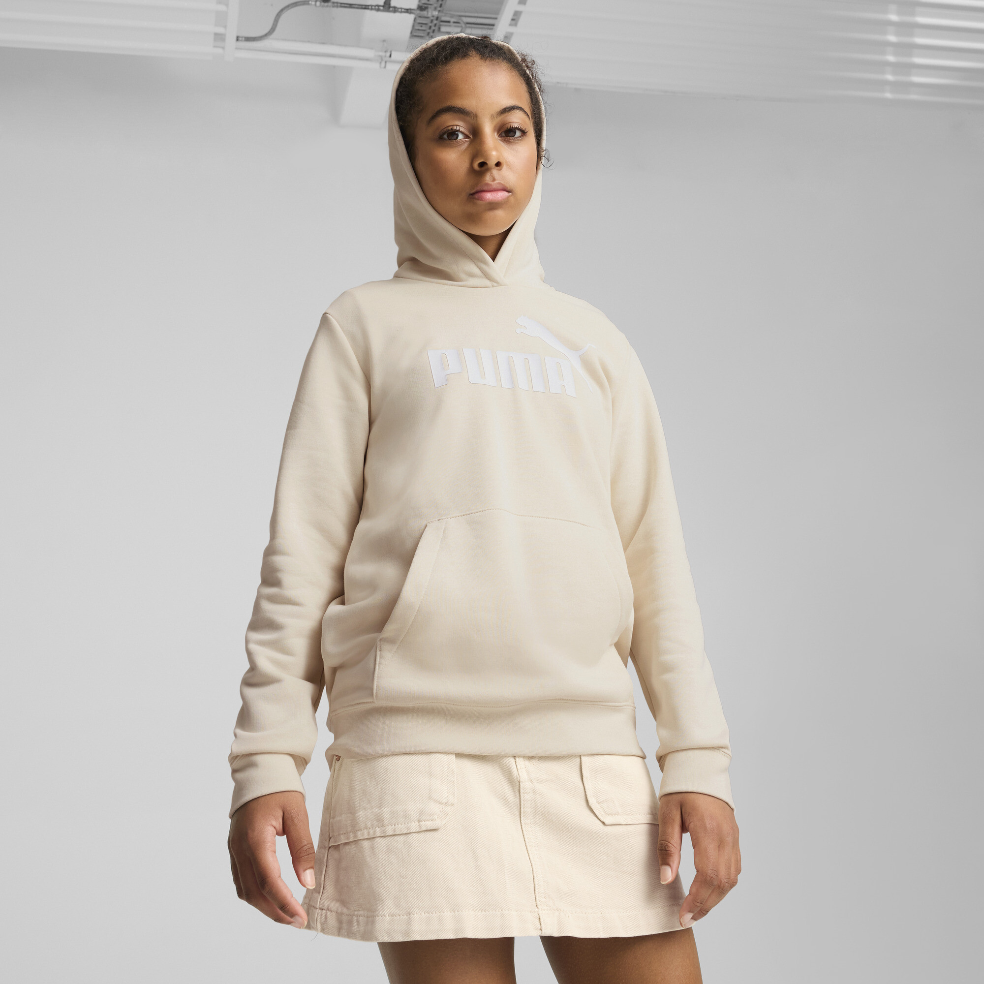 Puma ESS No. 1 Logo Hoodie Teenager Für Damen Für Kinder | Mit Logo Print | Alpine Snow | Größe: 9-10Y