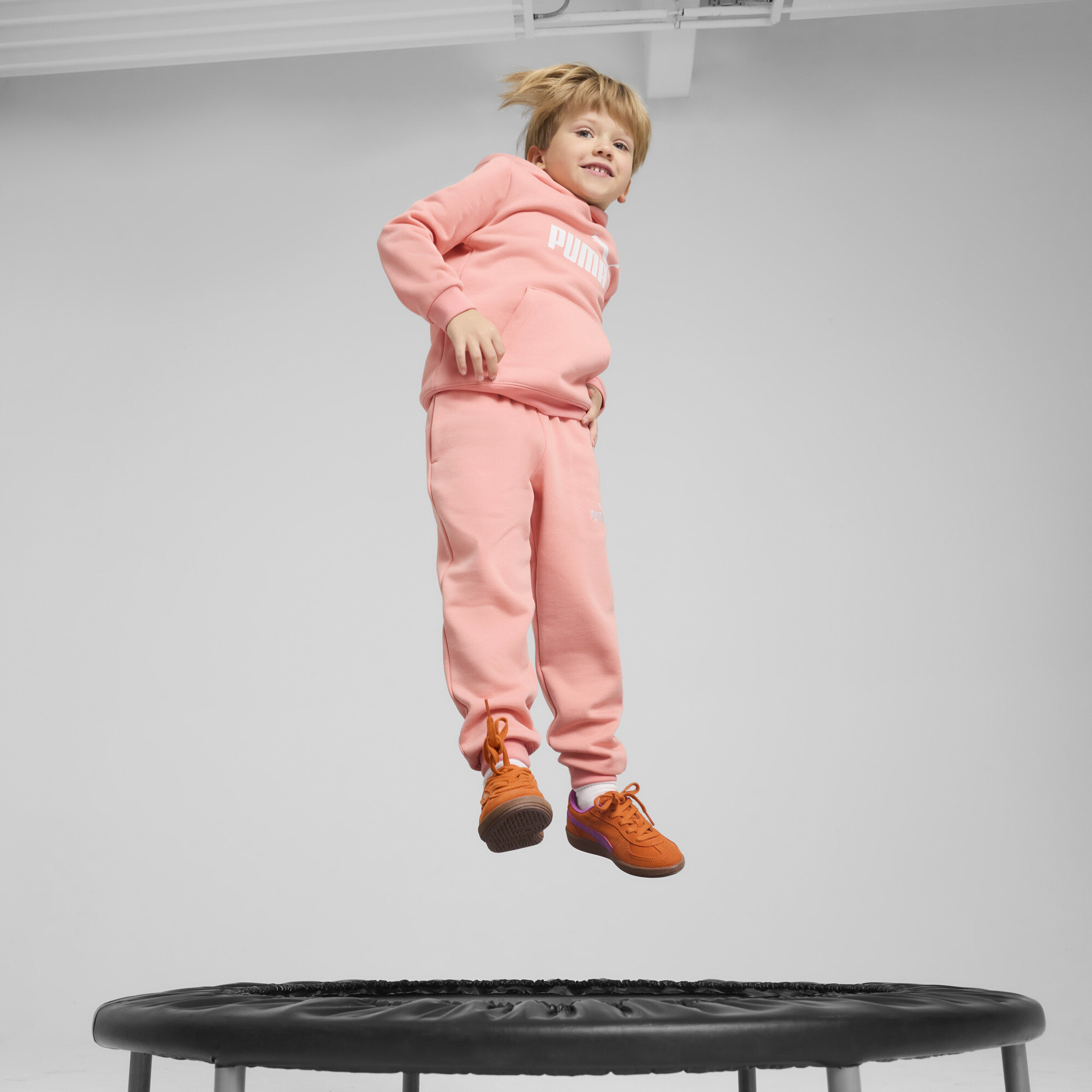 ESS No. 1-logo fleece sweatpant voor Heren, Roze, Maat 3-4Y | PUMA