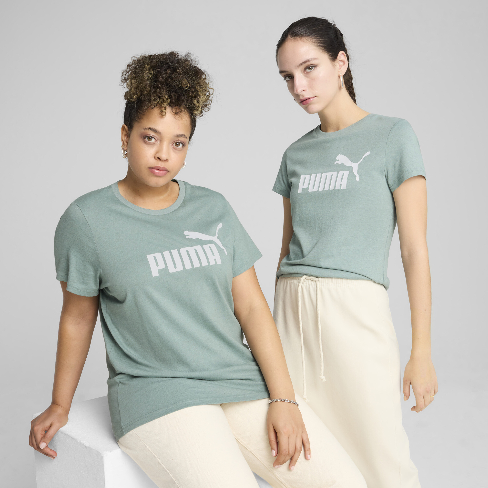 Puma ESS No. 1 Logo Heather T-Shirt Damen | Mit Logo Print | Green Moon Heather | Größe: L