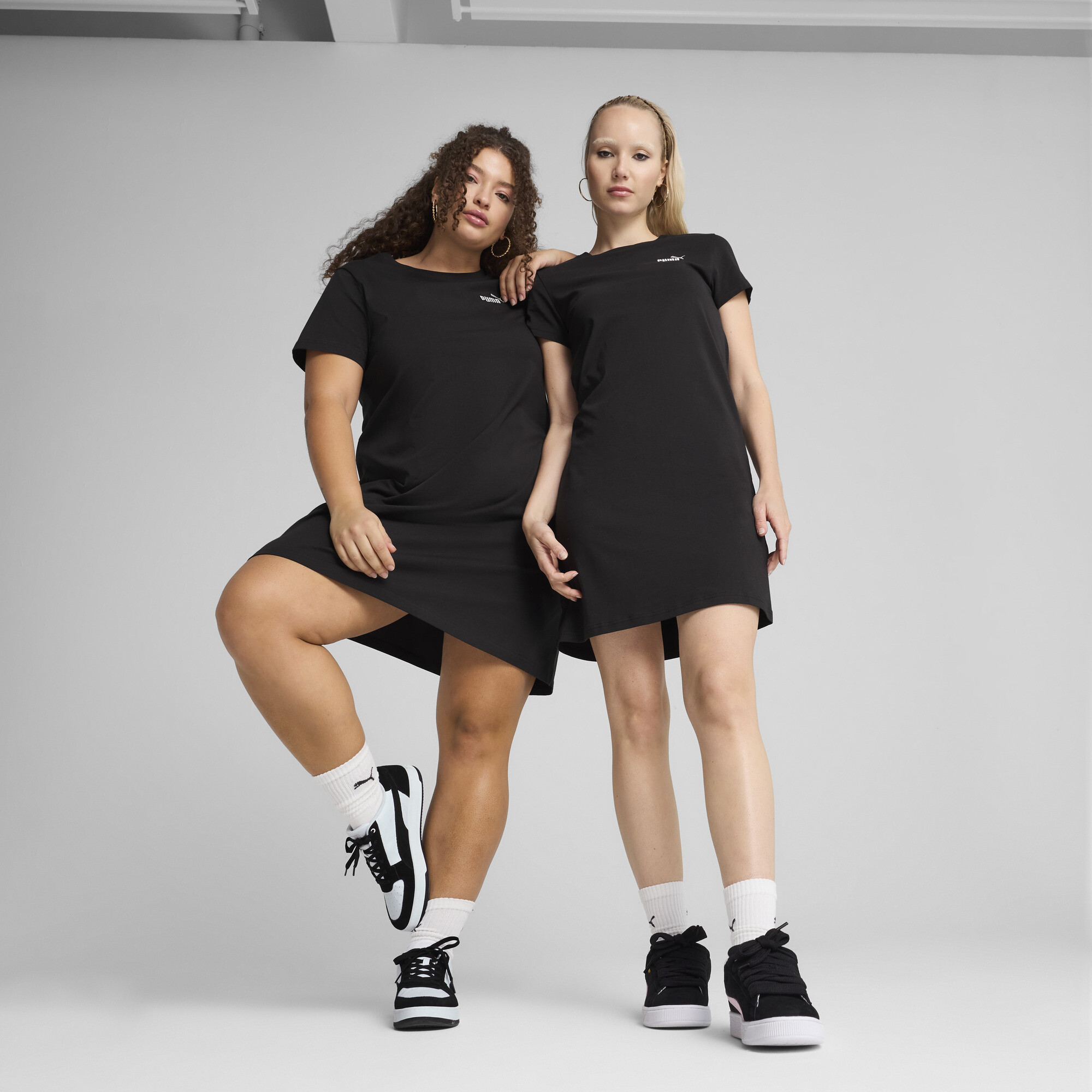 Puma ESS Small No. 1 Logo Slim Kleid Damen | Mit Plain | Black | Größe: XXS