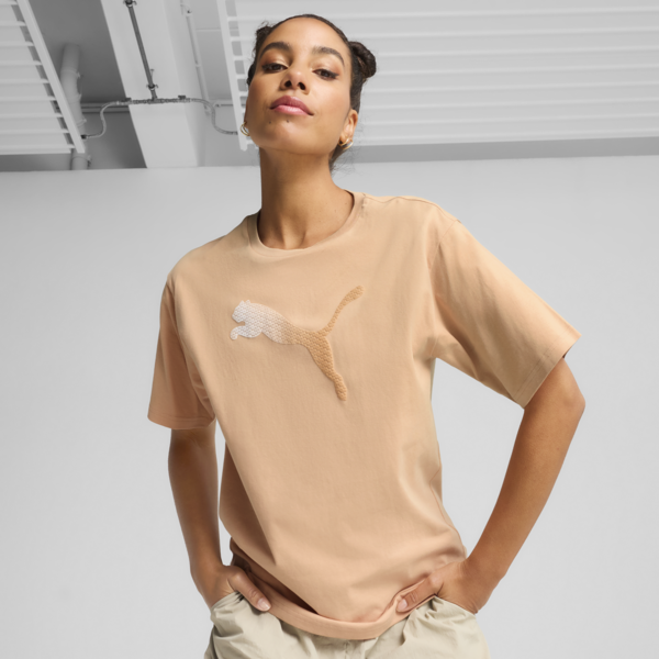 HER Graphic Relaxed Tee Women, Warm Beige, large-ZAF