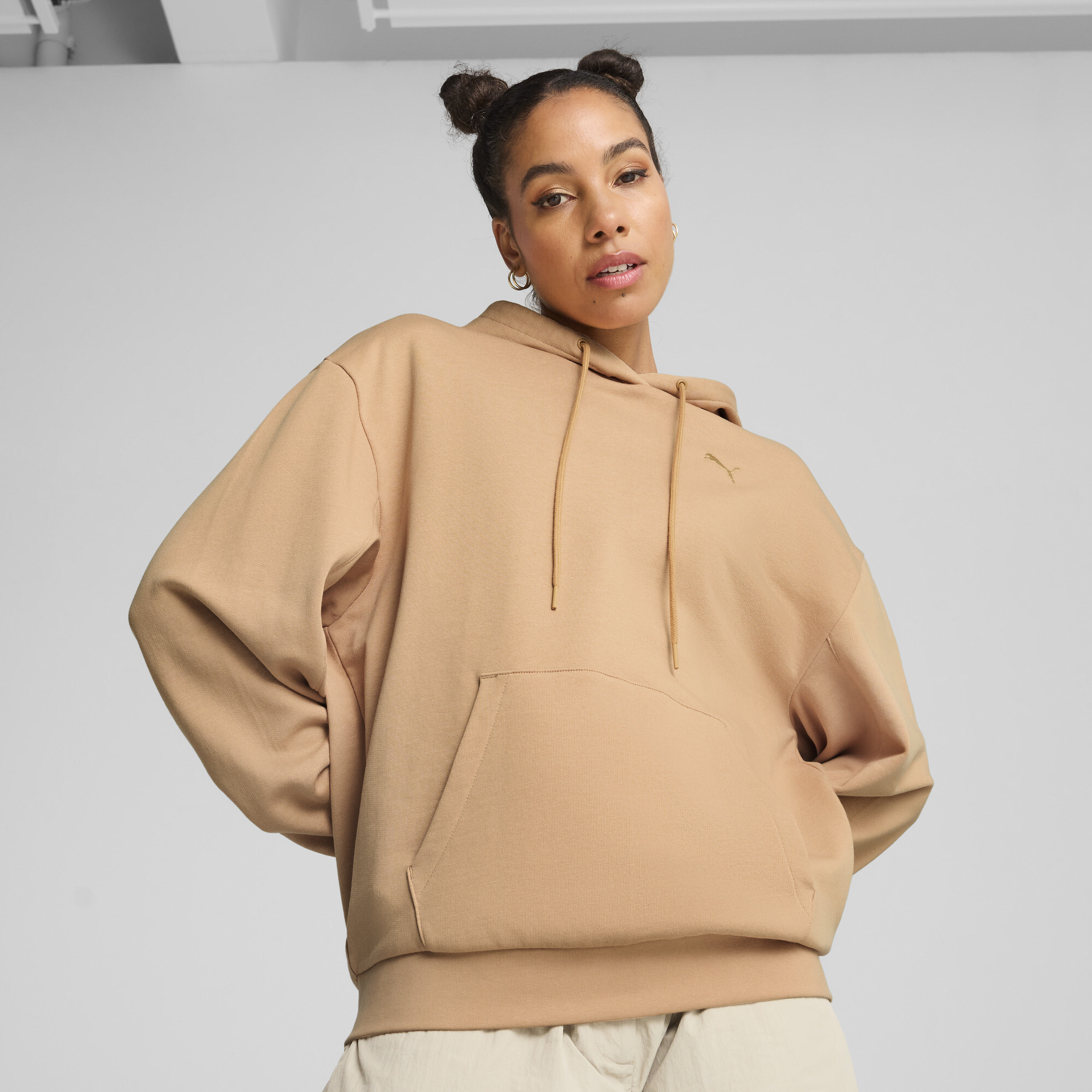 Puma ESS Relaxed Fit Hoodie Damen | Mit Plain | Warm Beige | Größe: L