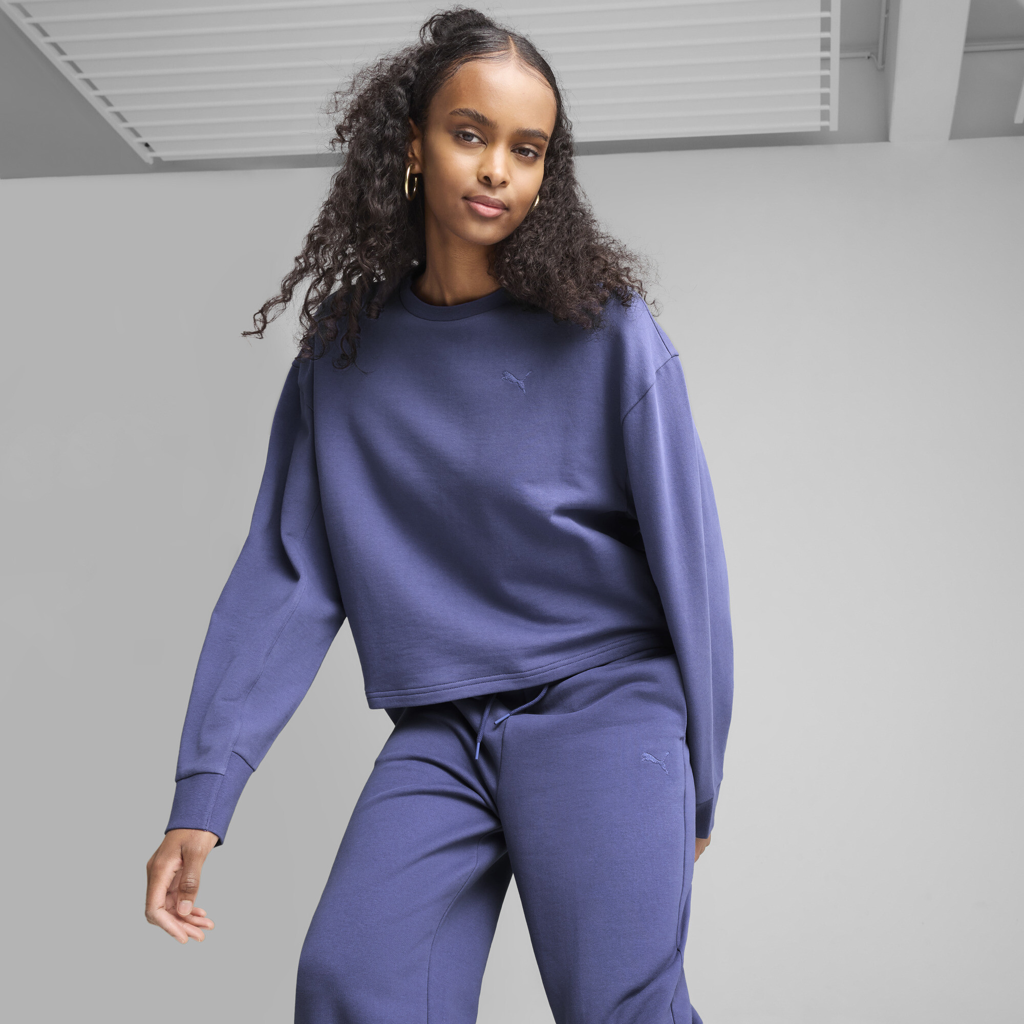 Puma HER Relaxed Fit Crewneck Damen | Mit Plain | Blue Crystal | Größe: S