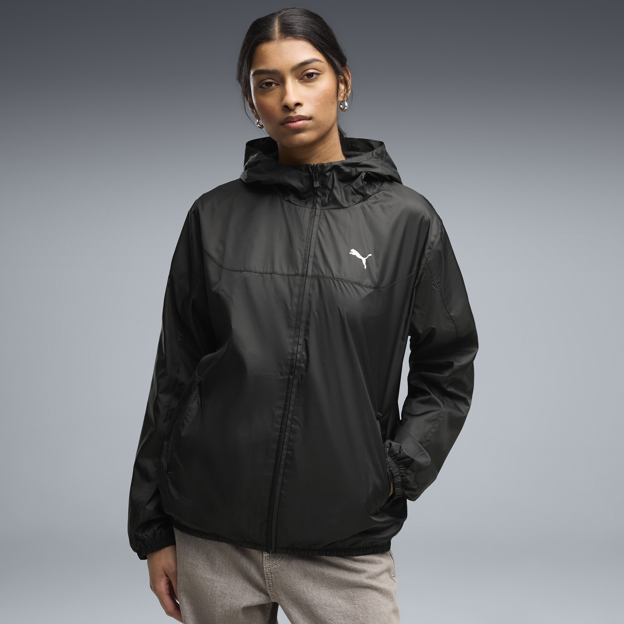 Chaqueta cortaviento Essentials Regular para mujer