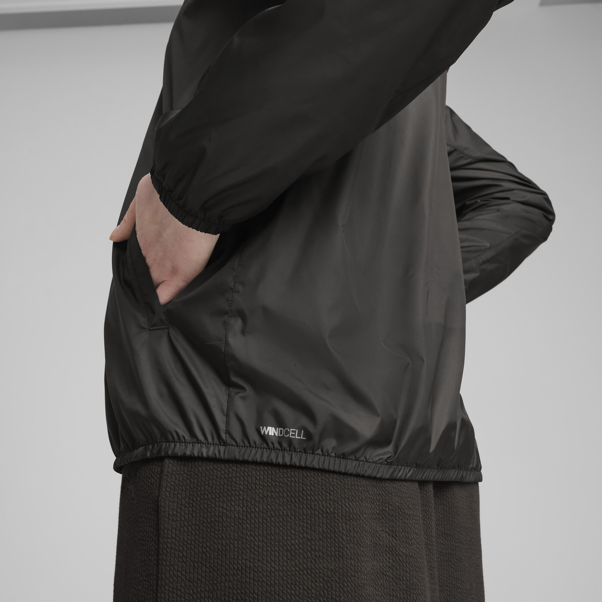 PUMA Essentials windjack met normale pasvoorm voor Dames, Zwart, Maat L thumbnail 4