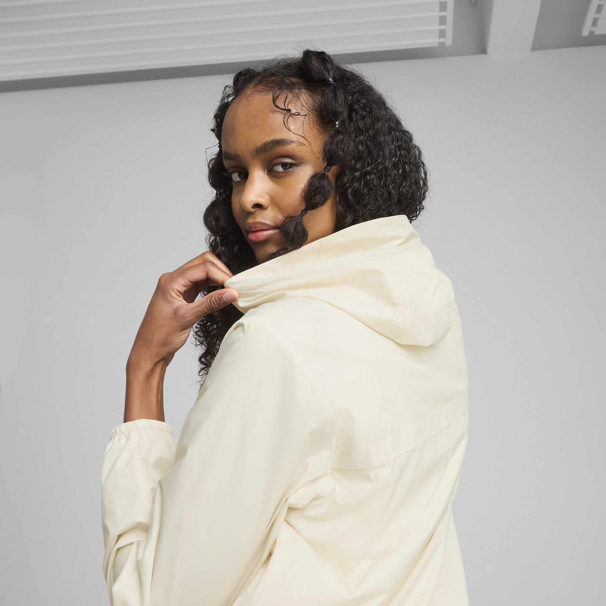 PUMA Essentials windjack met normale pasvoorm voor Dames, Maat L thumbnail 7