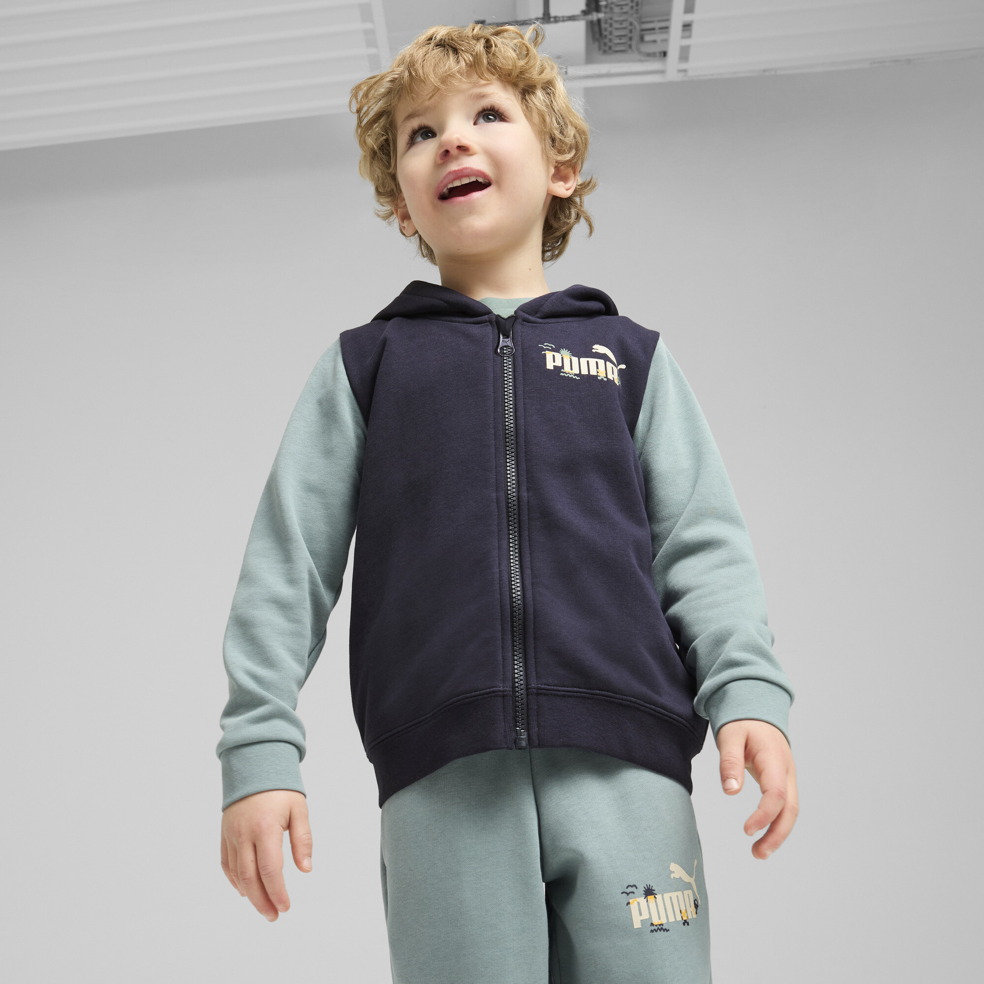 Puma Sandy Adventures Full-zip Jacket In Blue