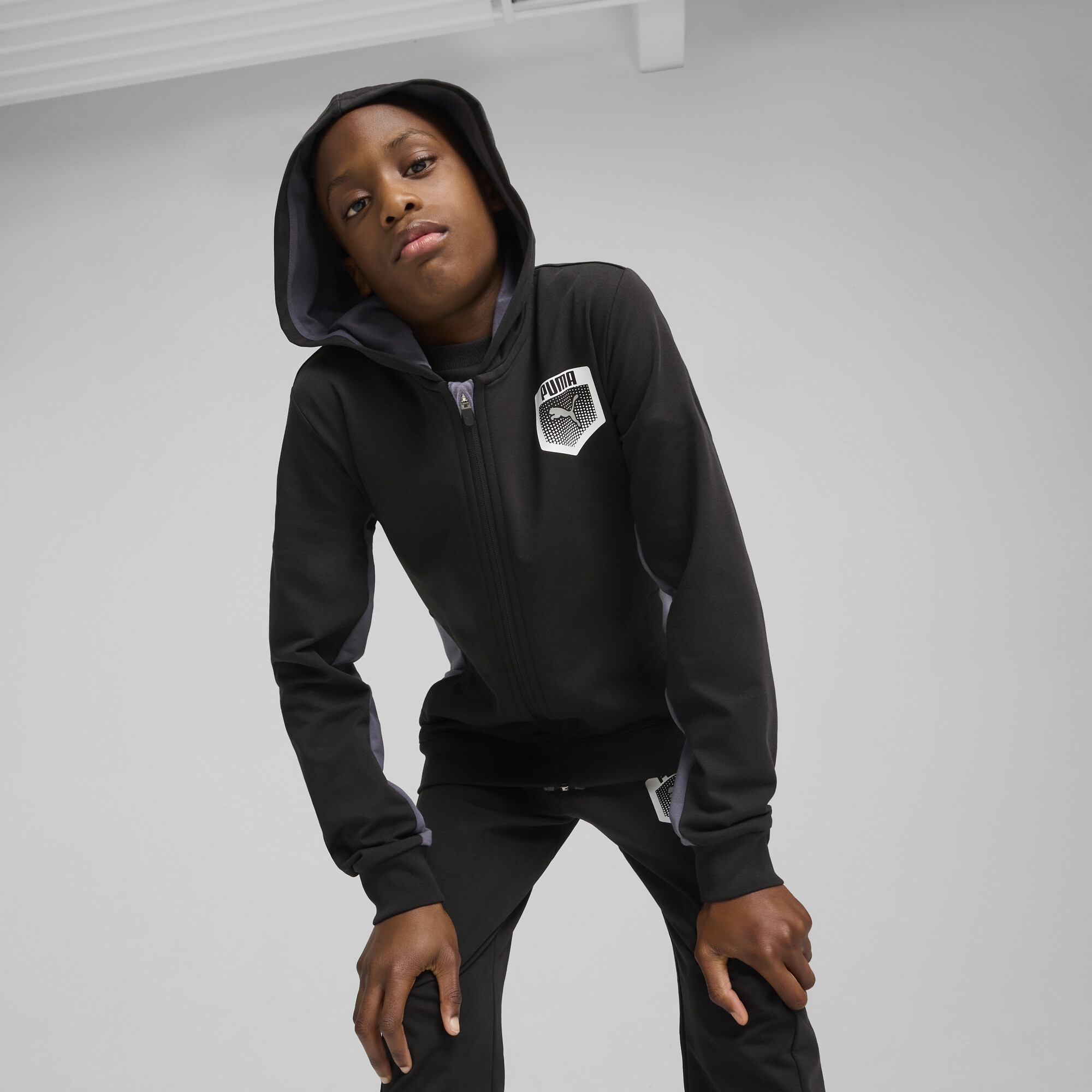 Puma Active Sports Graphic Kapuzenjacke Teenager Für Herren Für Damen Für Kinder | Mit Print | Black | Größe: 15-16Y