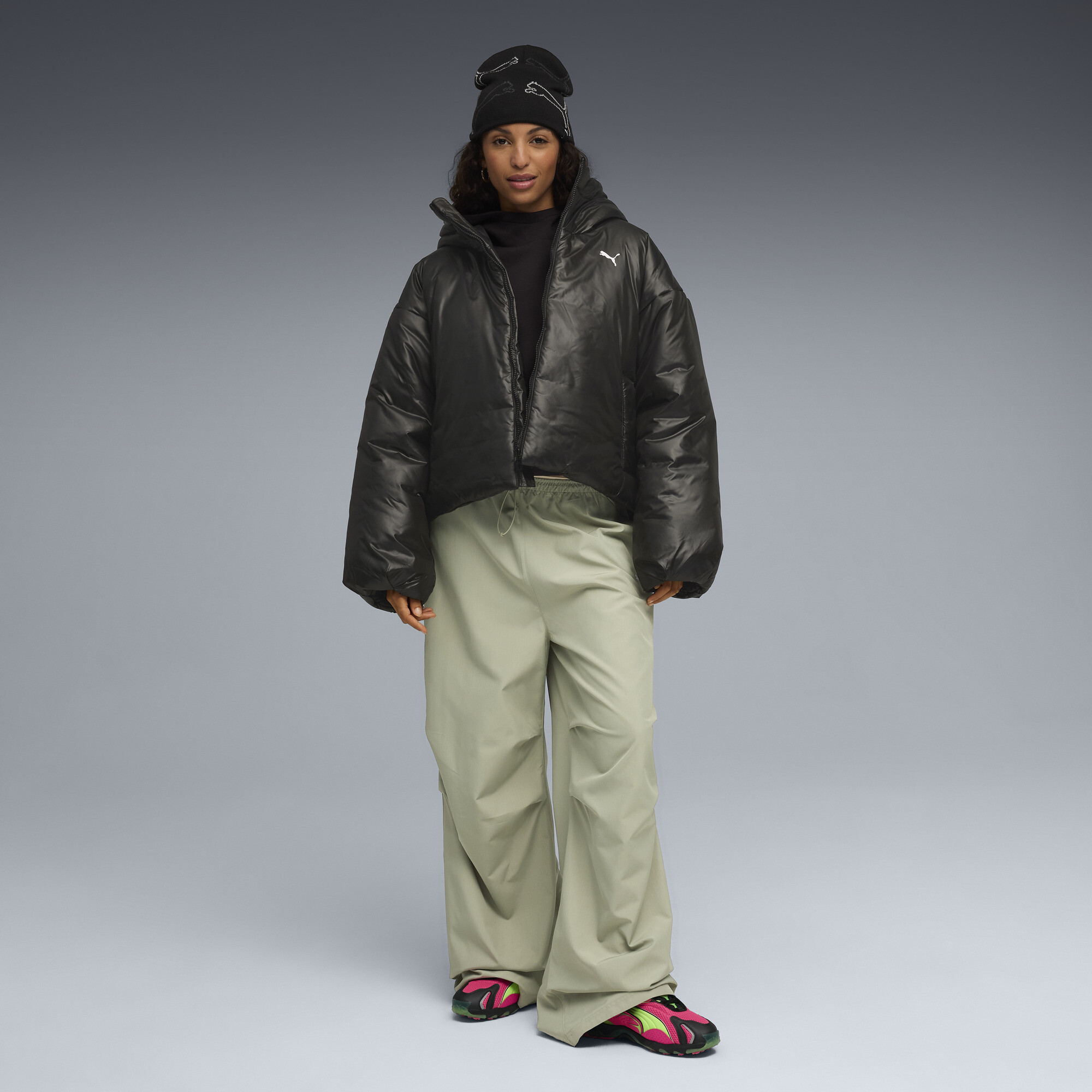 PUMA Wardrobe Essentials glanzende gewatteerde jas met capuchon voor Dames, Zwart, Maat XS thumbnail 6