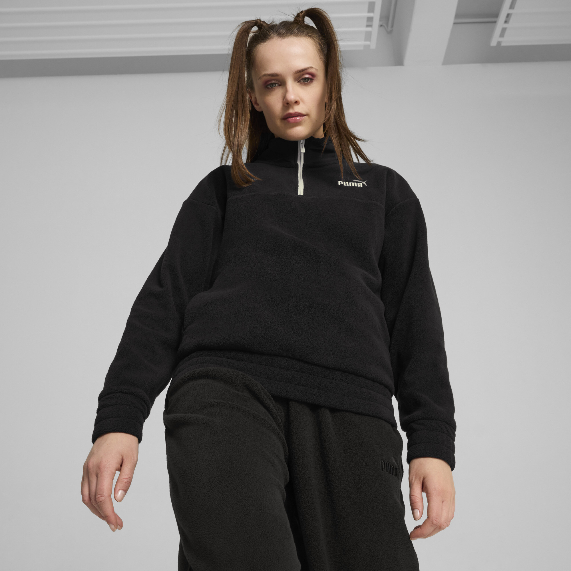 Puma ESS ELEVATED Crew Sweatshirt Damen | Mit Color Blocking | Black | Größe: XS