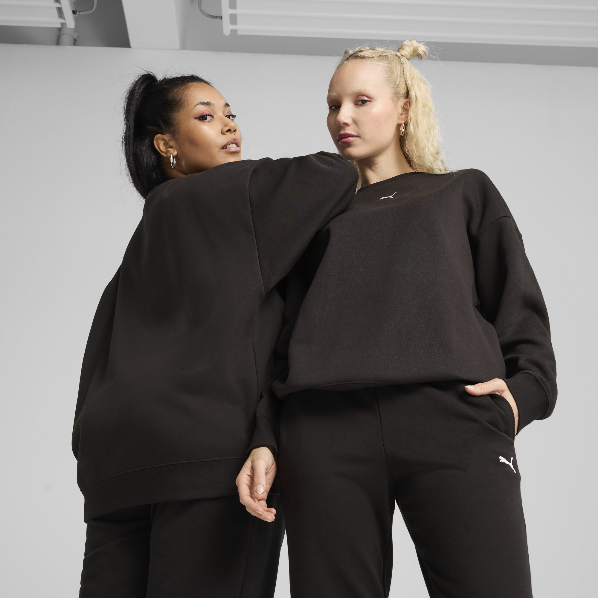 PUMA Essentials Oversized Sweatshirt Damen, Kleidung, Schwarz, S