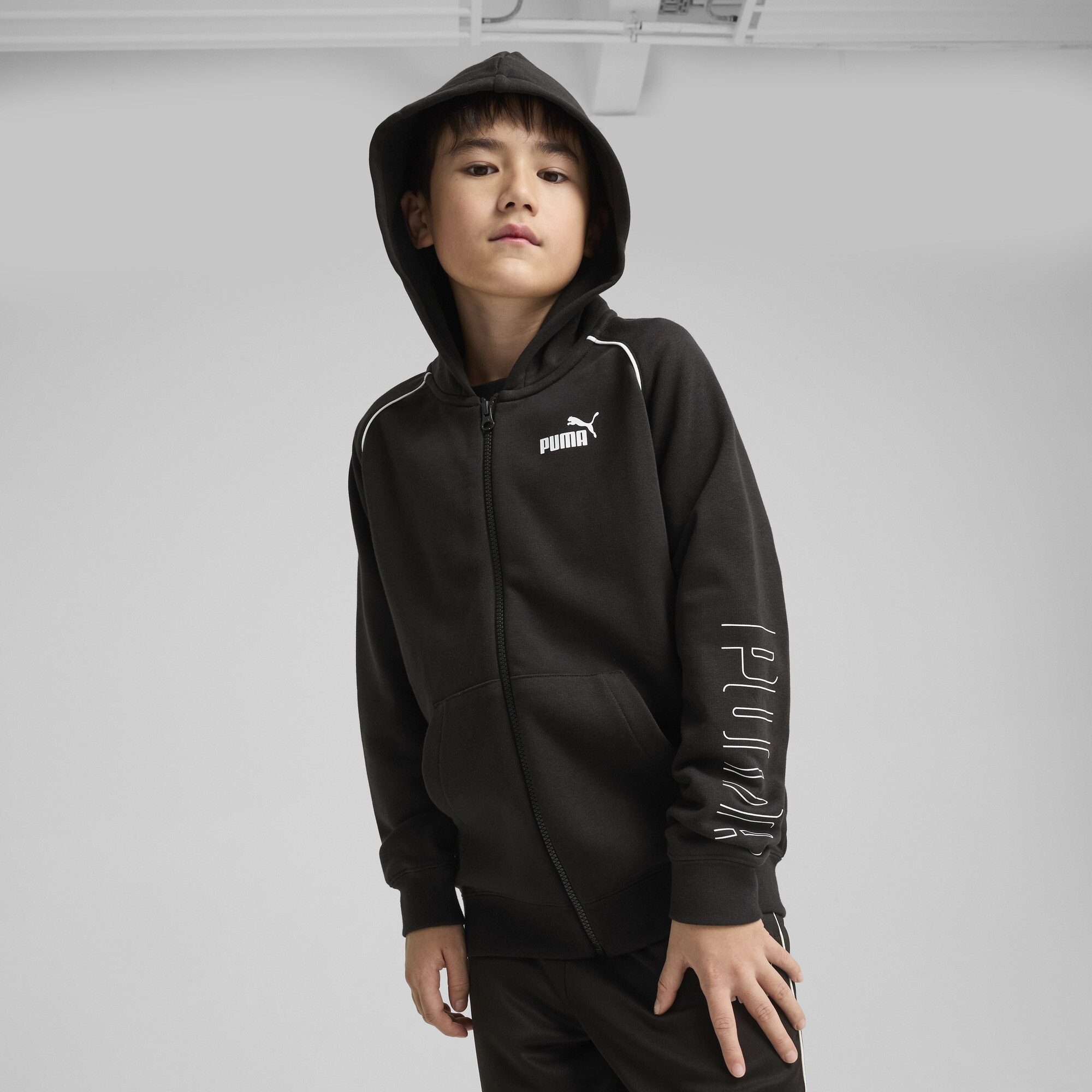 PUMA SPORT Big Kids Full-Zip Hoodie in Black Size L 20$