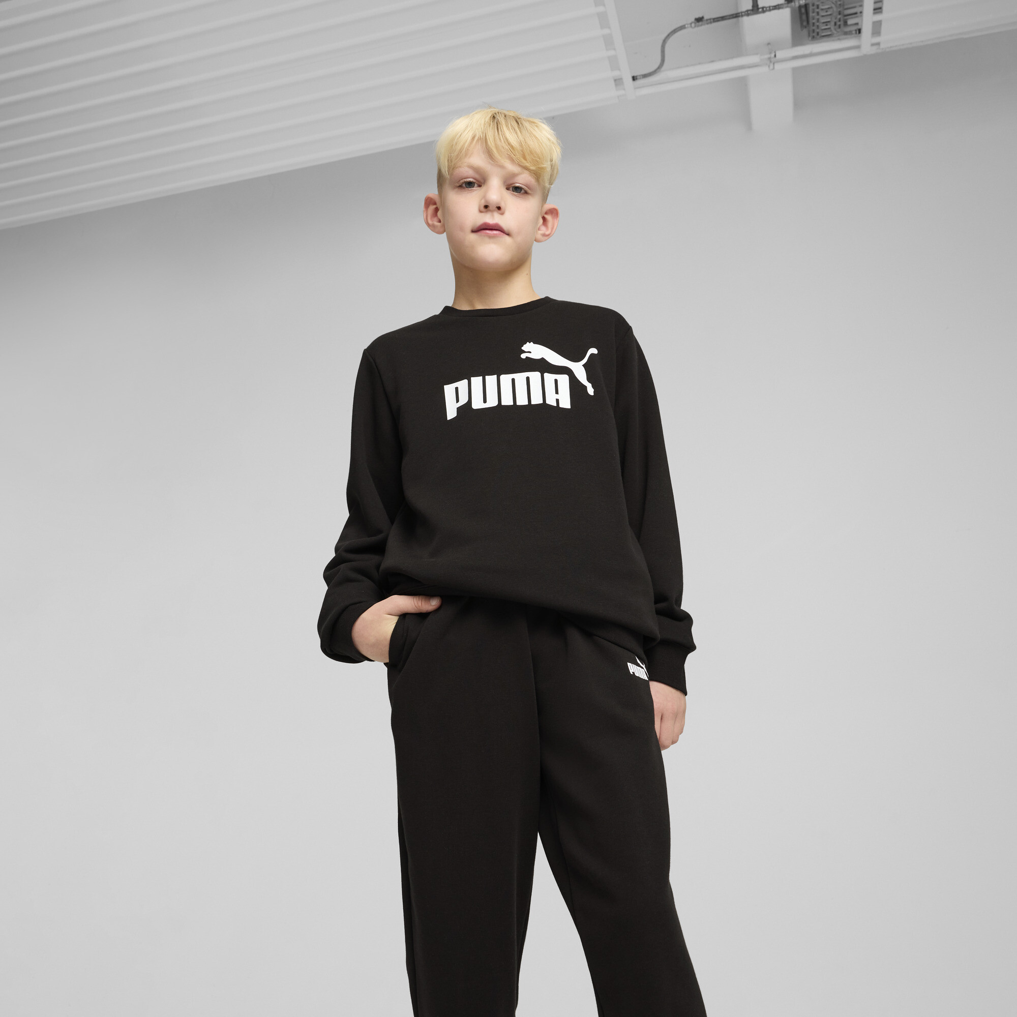 Puma Essentials No. 1 Logo Crew Trainingsanzug Teenager Für Herren Für Damen Für Kinder | Mit Logo Print | Black | Größe...