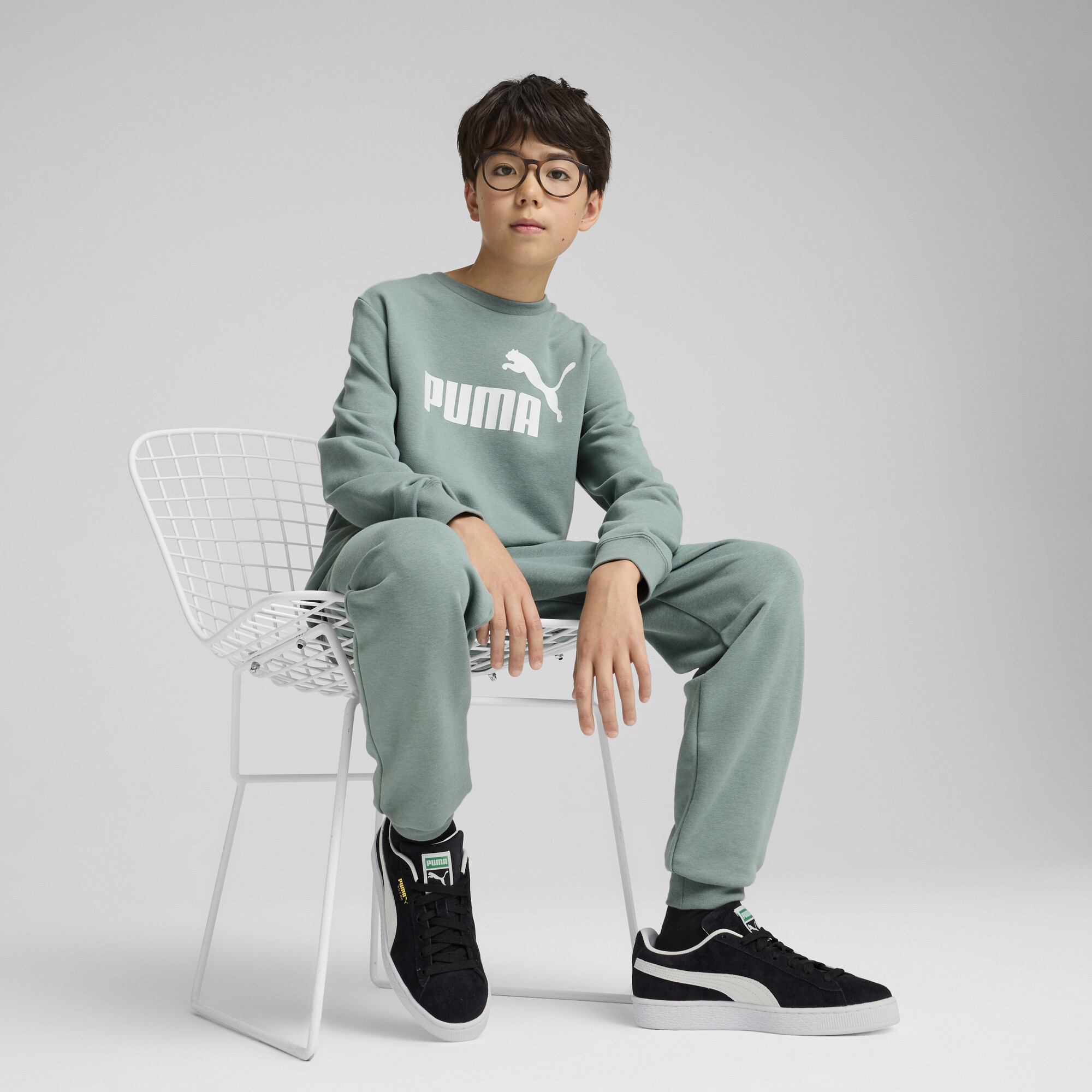 Puma Essentials No. 1 Logo Crew Trainingsanzug Teenager Für Herren Für Damen Für Kinder | Mit Logo Print | Green Moon | ...