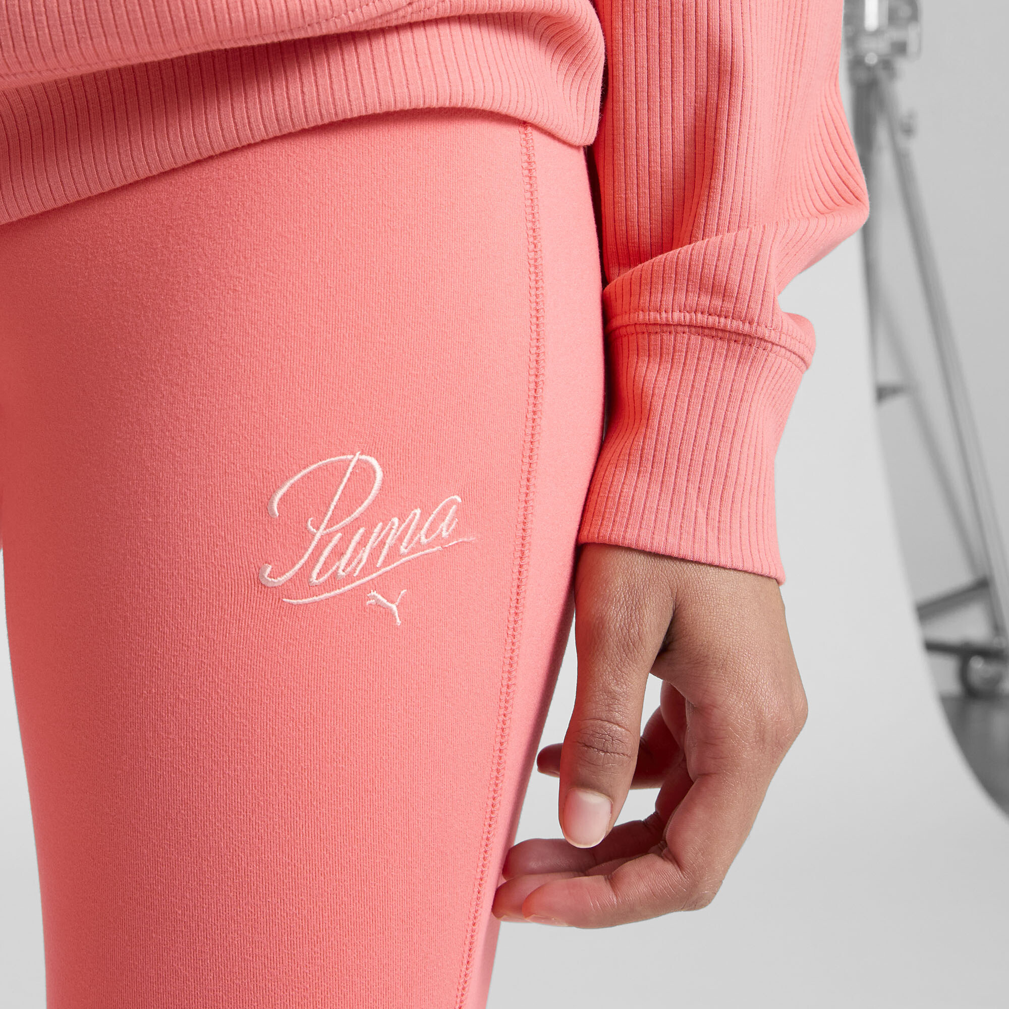 PUMA Essentials Script Women's Flarred Leggings - Picture 14 of 15
