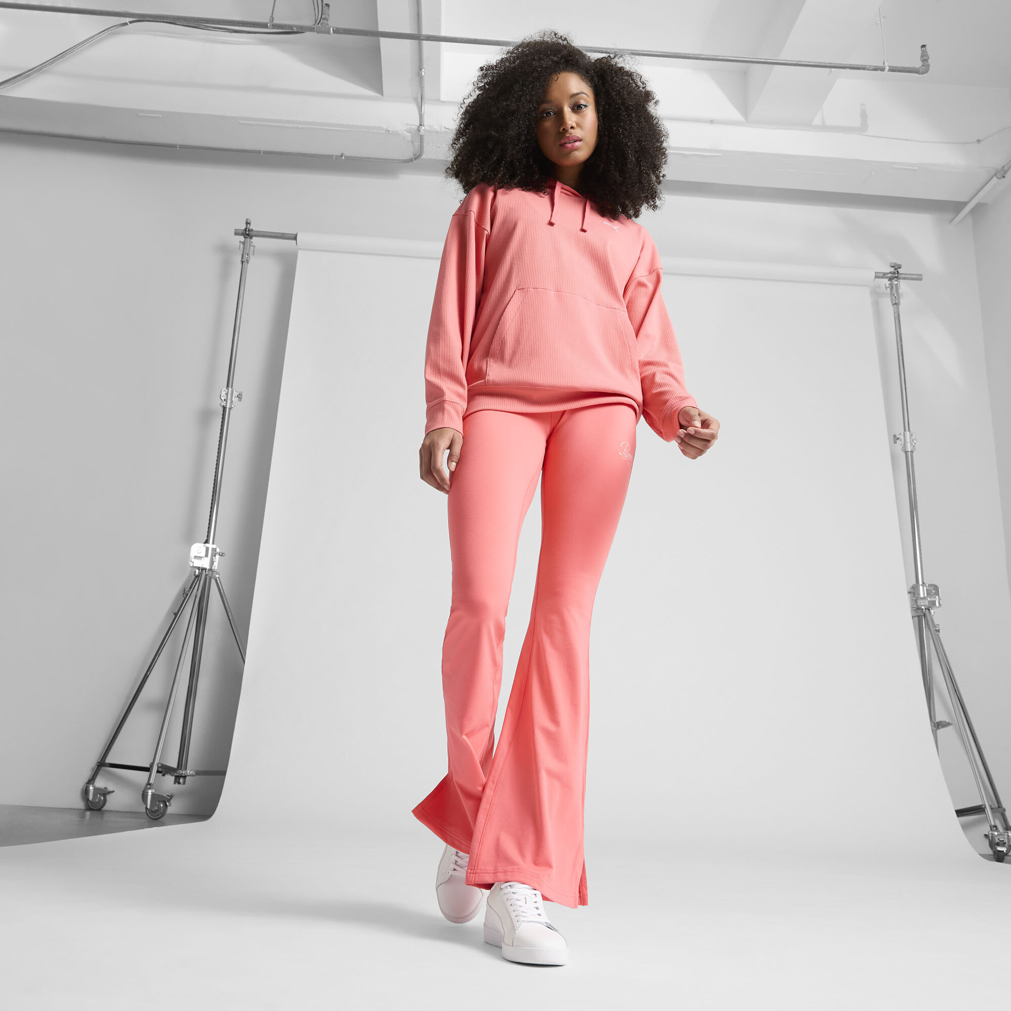 PUMA Essentials Script Women's Flarred Leggings - Picture 15 of 15