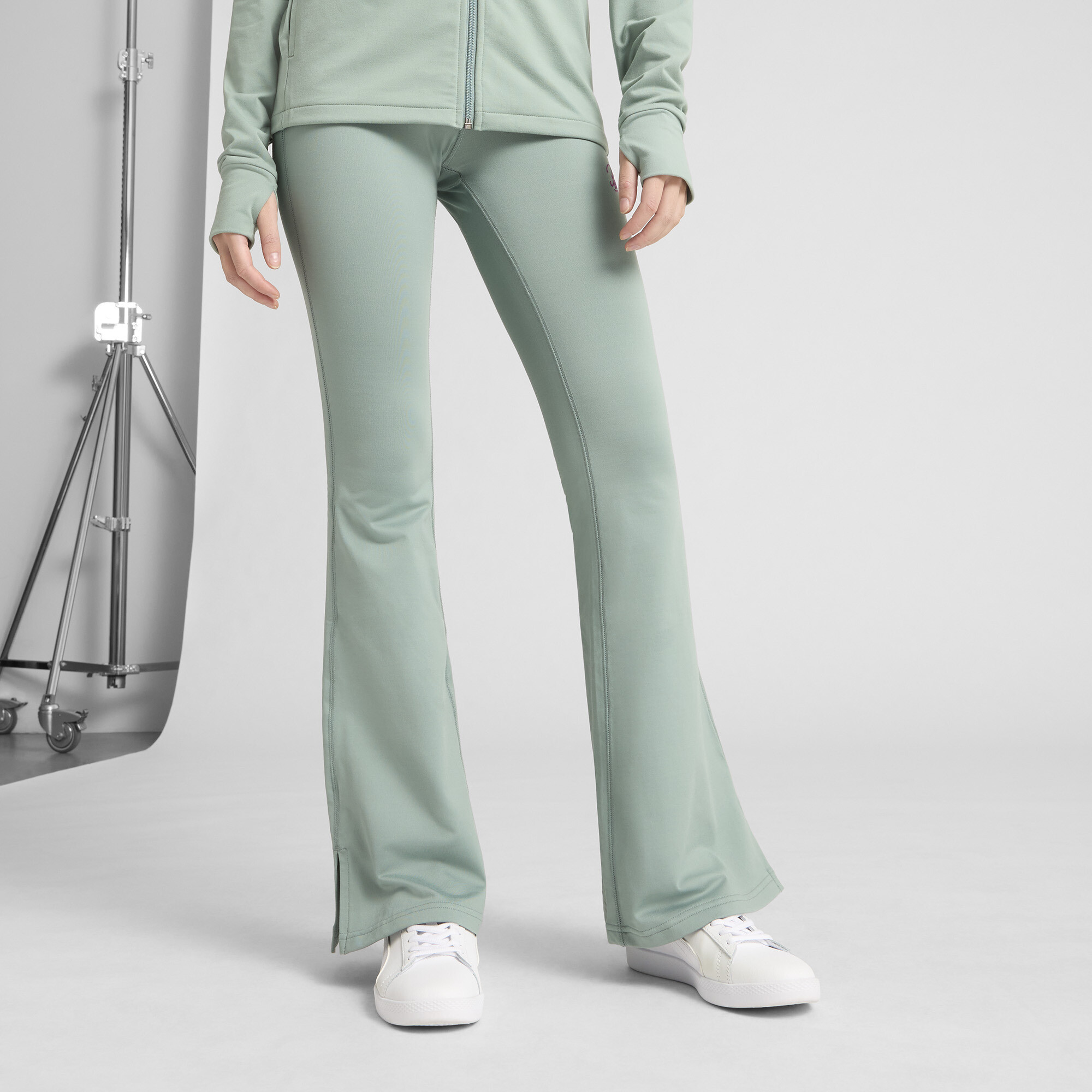 Puma Ess Script Flare Tights Us In Green