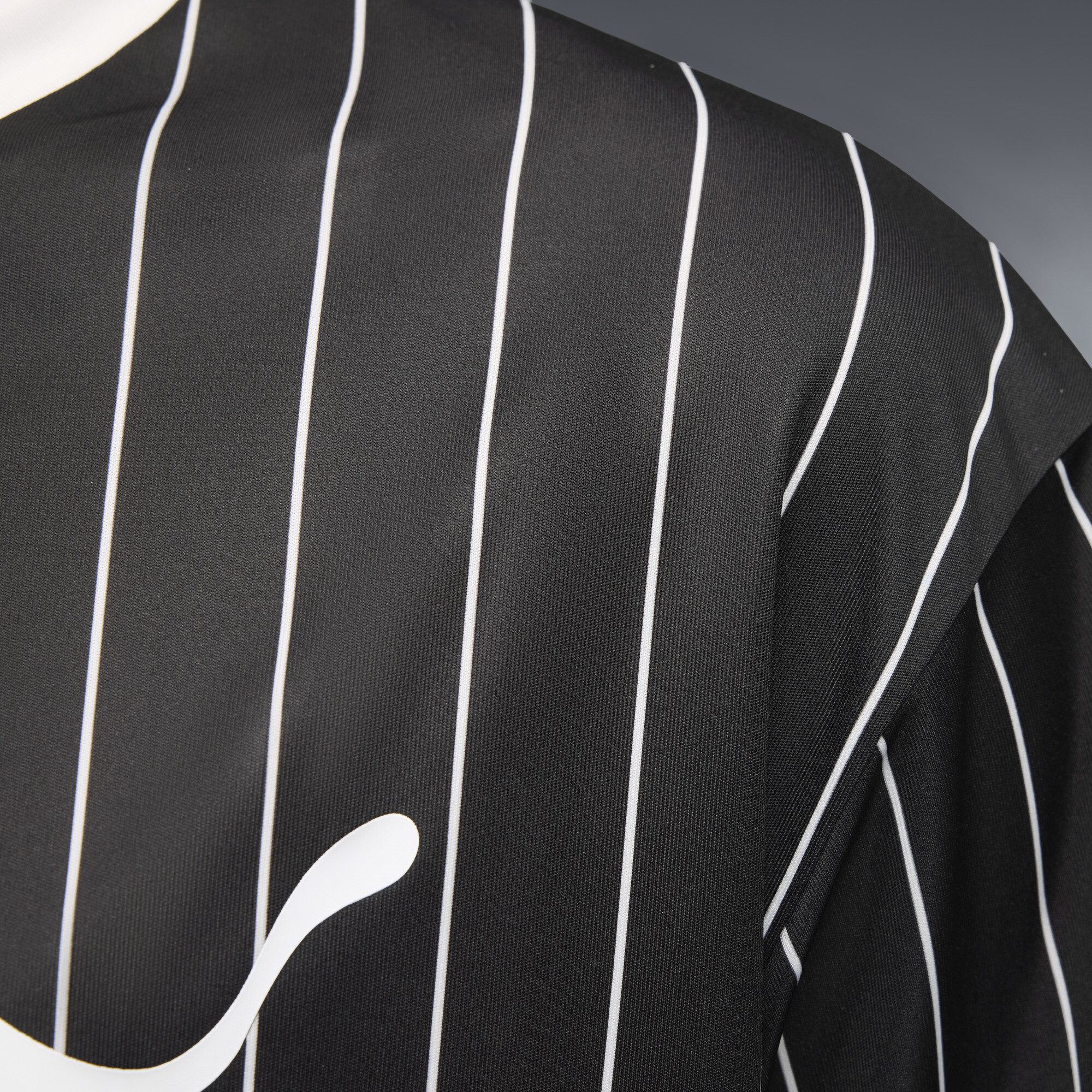 PUMA Essentials gestreept shirt voor Heren, Zwart, Maat XXL thumbnail 4