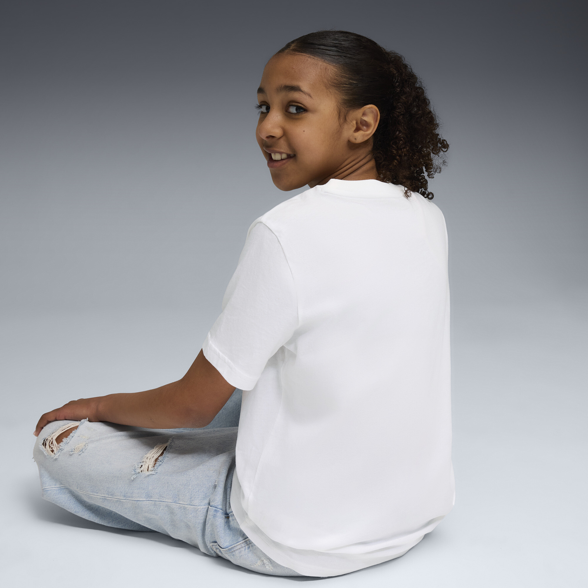 PUMA Graphic Sneaker T-shirt voor Dames, Wit, Maat 140 thumbnail 5