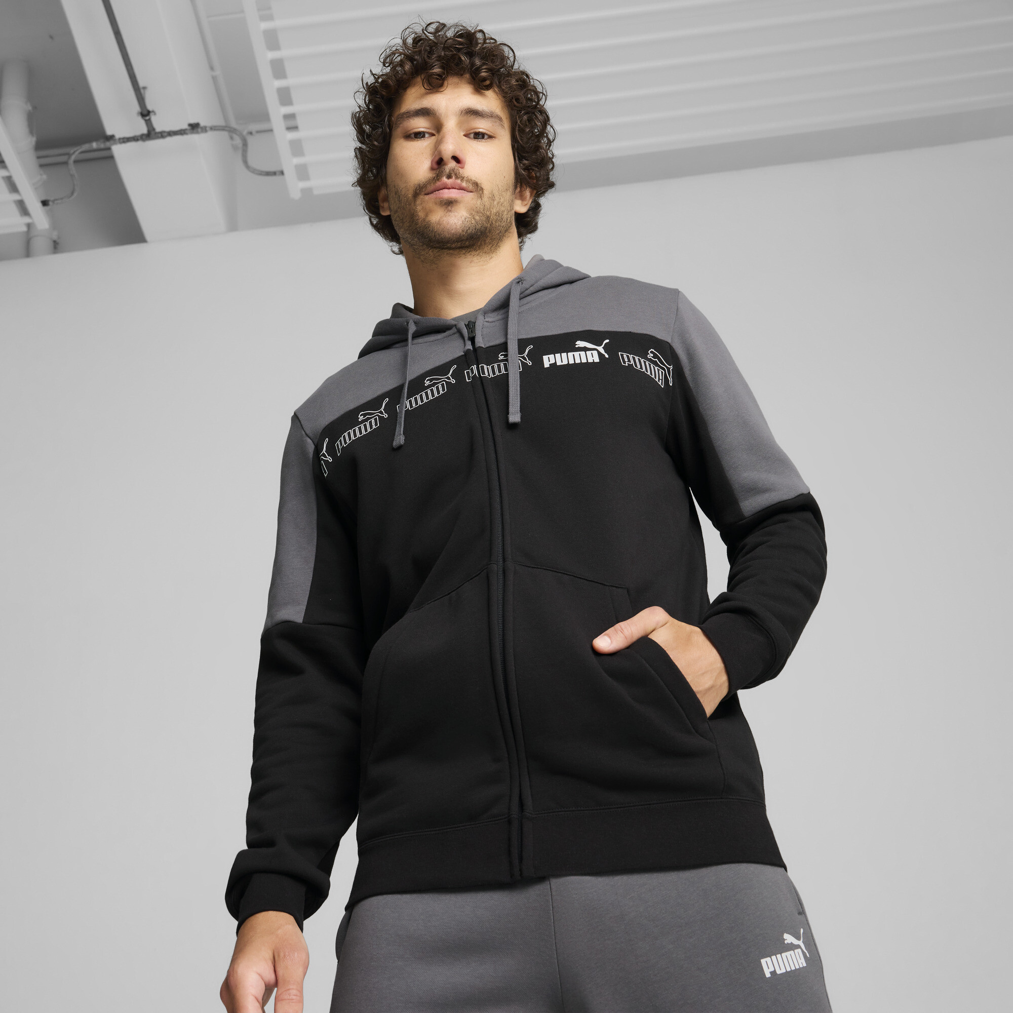 Puma Around the Block Kapuzenjacke Herren | Mit Color Blocking | Cool Dark Gray | Größe: S