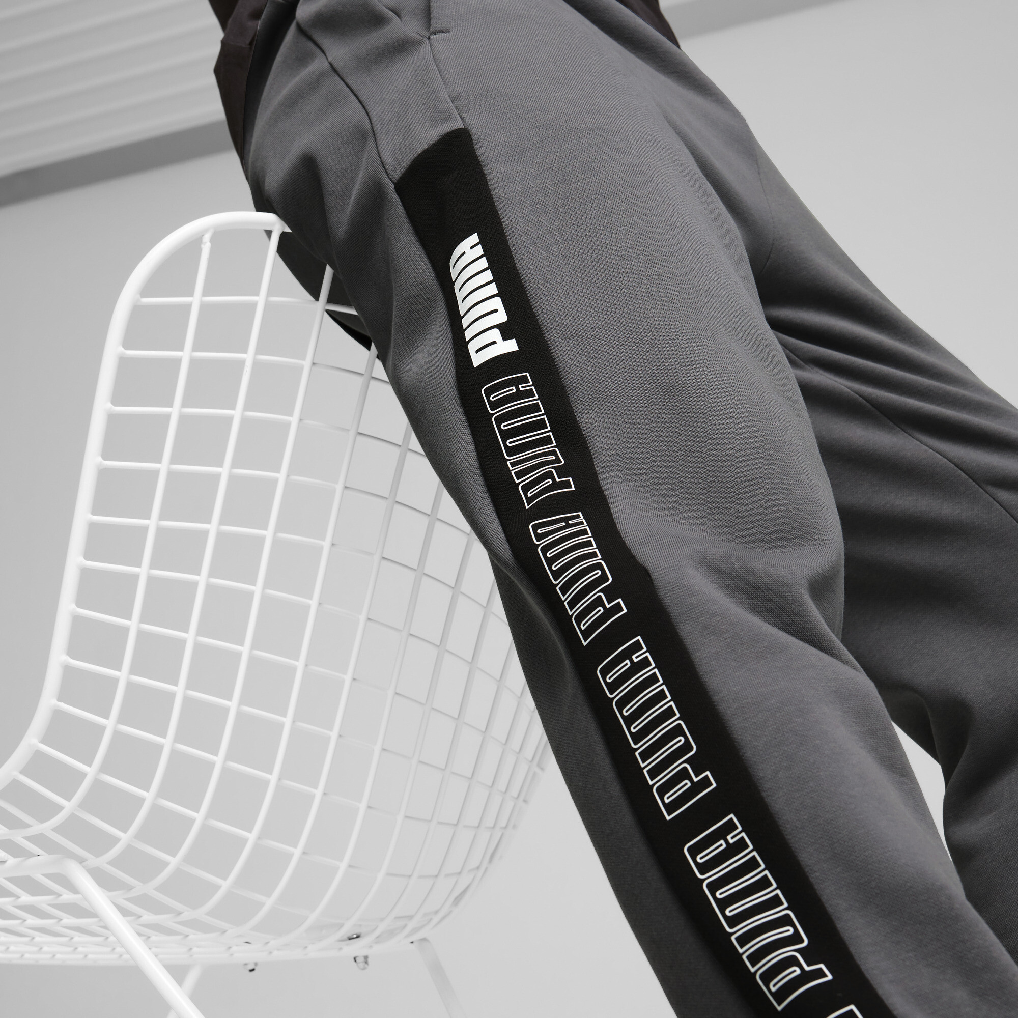 PUMA Around The Block joggingbroek voor Heren, Grijs, Maat M thumbnail 4