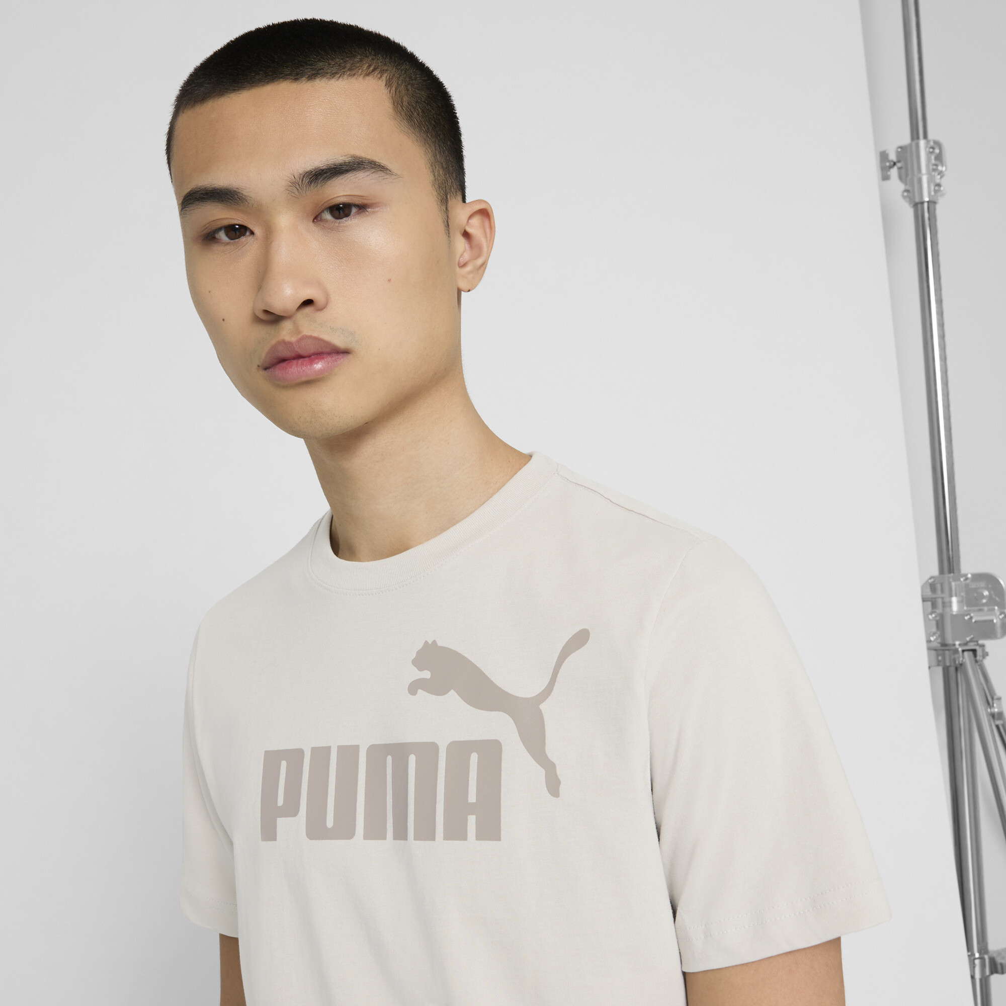 PUMA Essentials Men's Tee - Picture 11 of 53