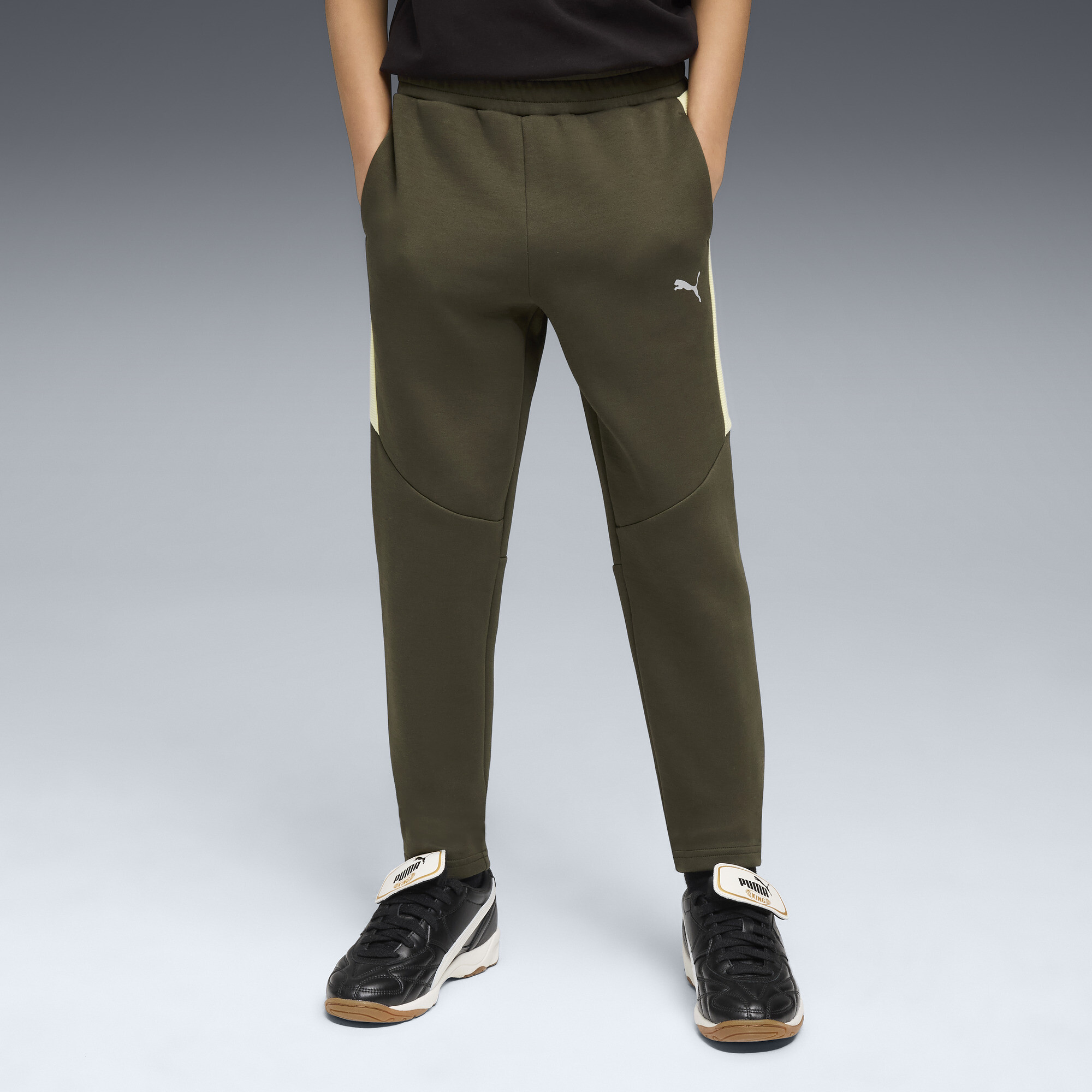 PUMA Evostripe Big Kids' Pants in Green, Size M