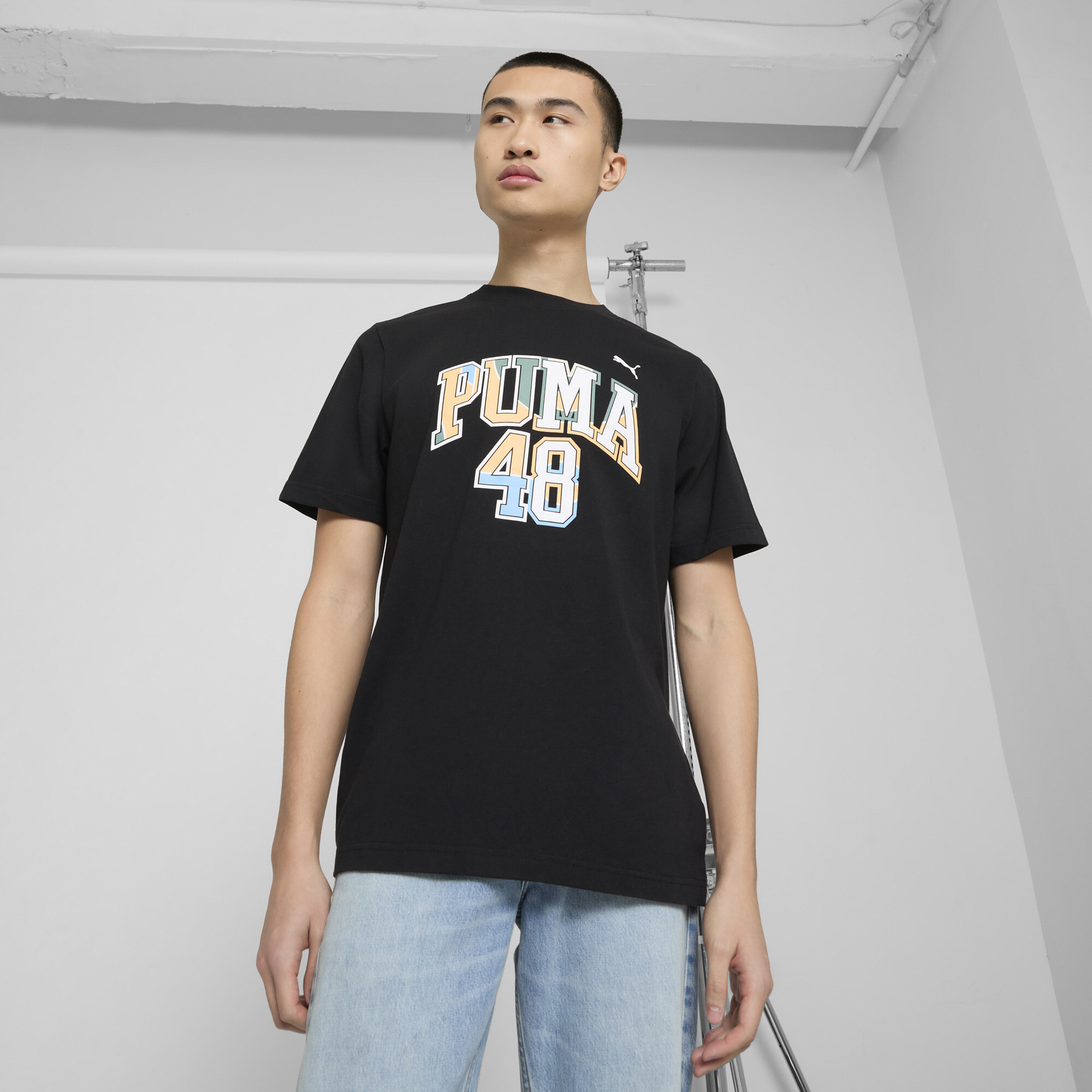 PUMA GRAPHICS Varsity Men's T-Shirt in Black, Size M