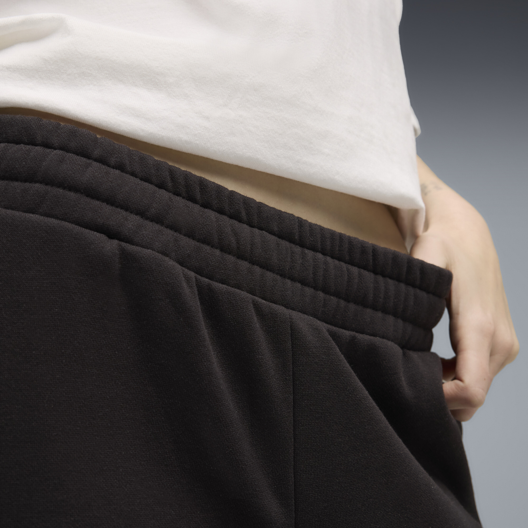 PUMA Essentials Small No. 1 Logo Comfort rechte broek voor Dames, Zwart, Maat 3XL thumbnail 4