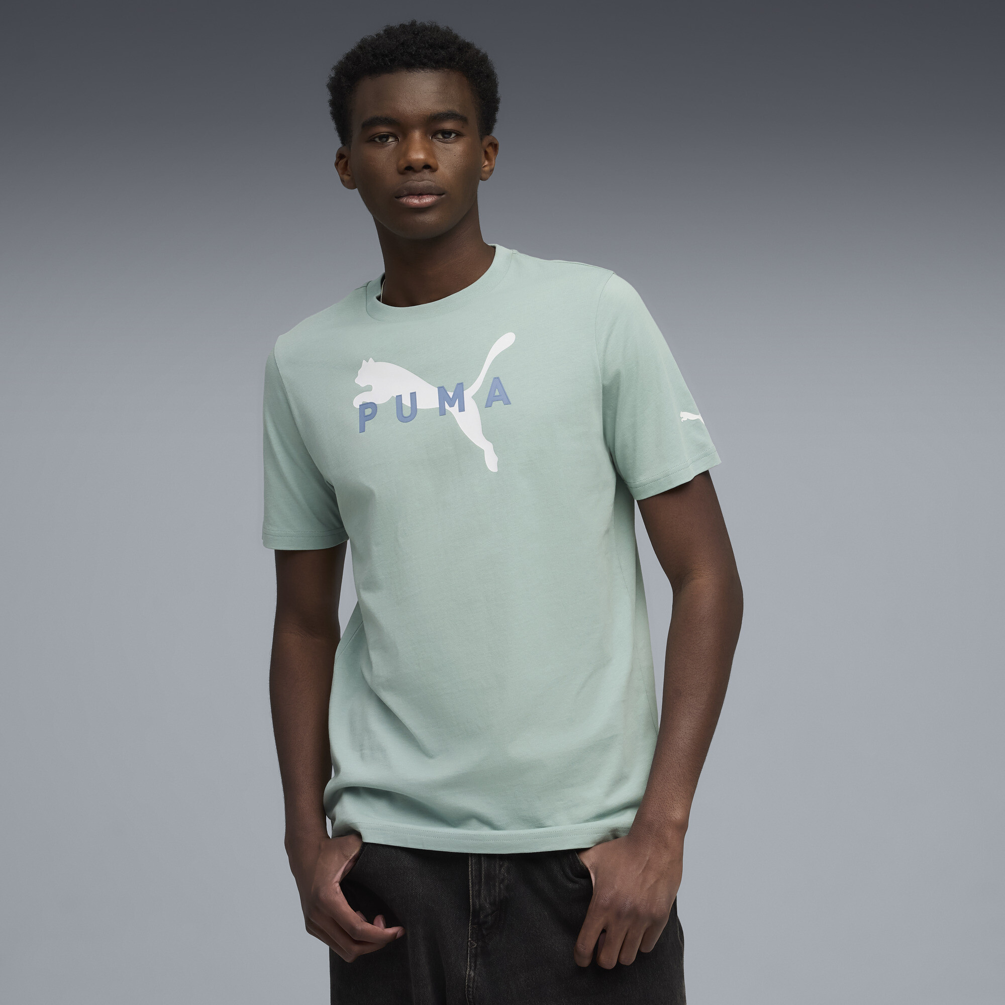 Puma Uma Robust T-shirt Men In Green