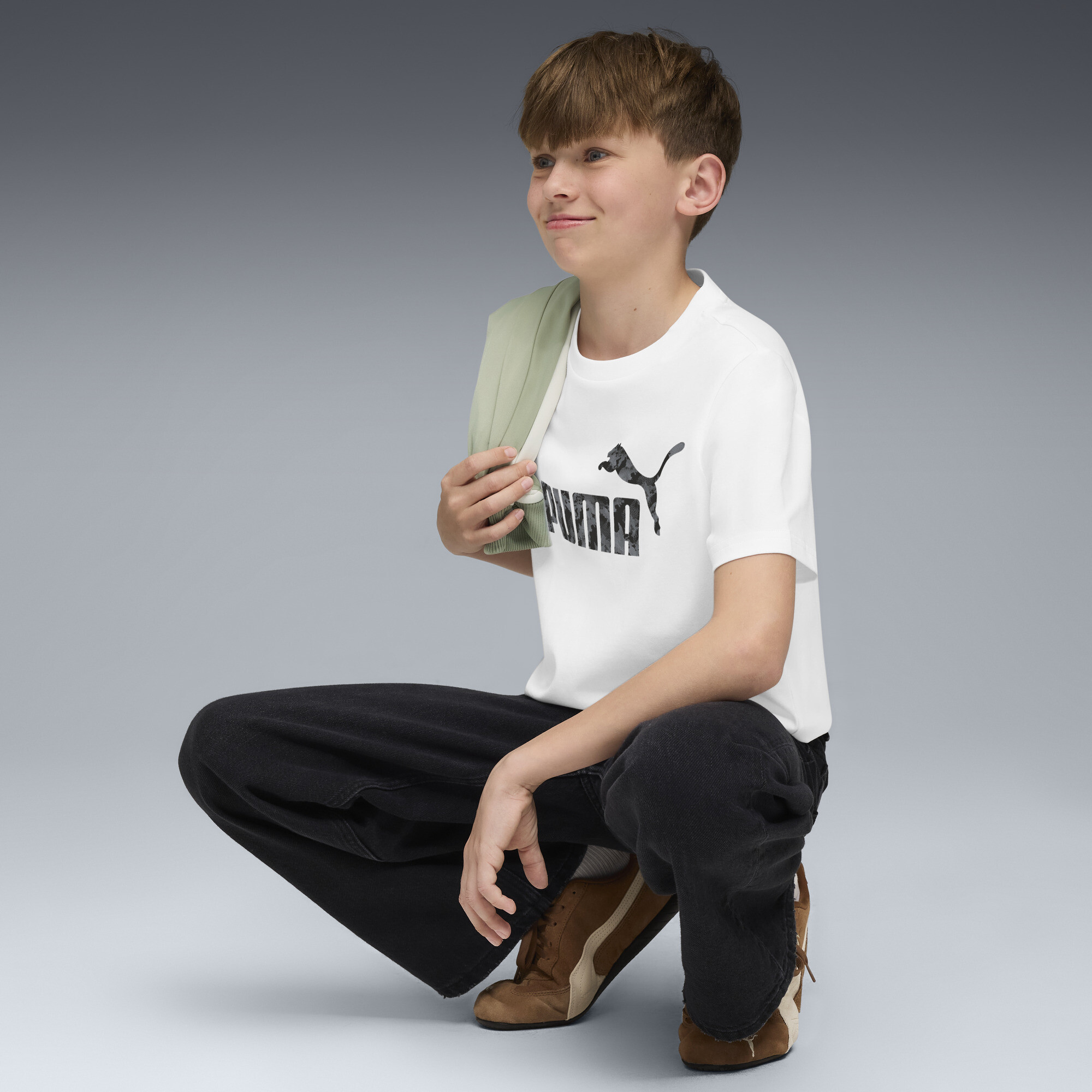 PUMA Essentials camouflage T-shirt voor Heren, Wit, Maat 9-10Y thumbnail 2