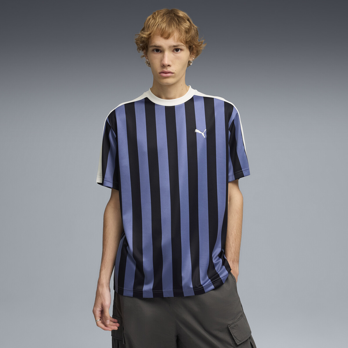 Essentials T7 Relaxed Football Jersey Men in New Navy by PUMA, Medium